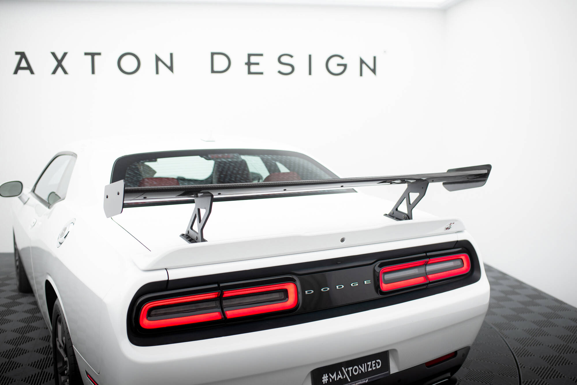 Carbon Spoiler Dodge Challenger Mk3 - Image 2