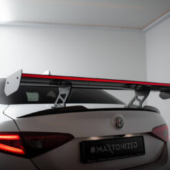 Carbon Spoiler + LED Alfa Romeo Giulia Quadrifoglio