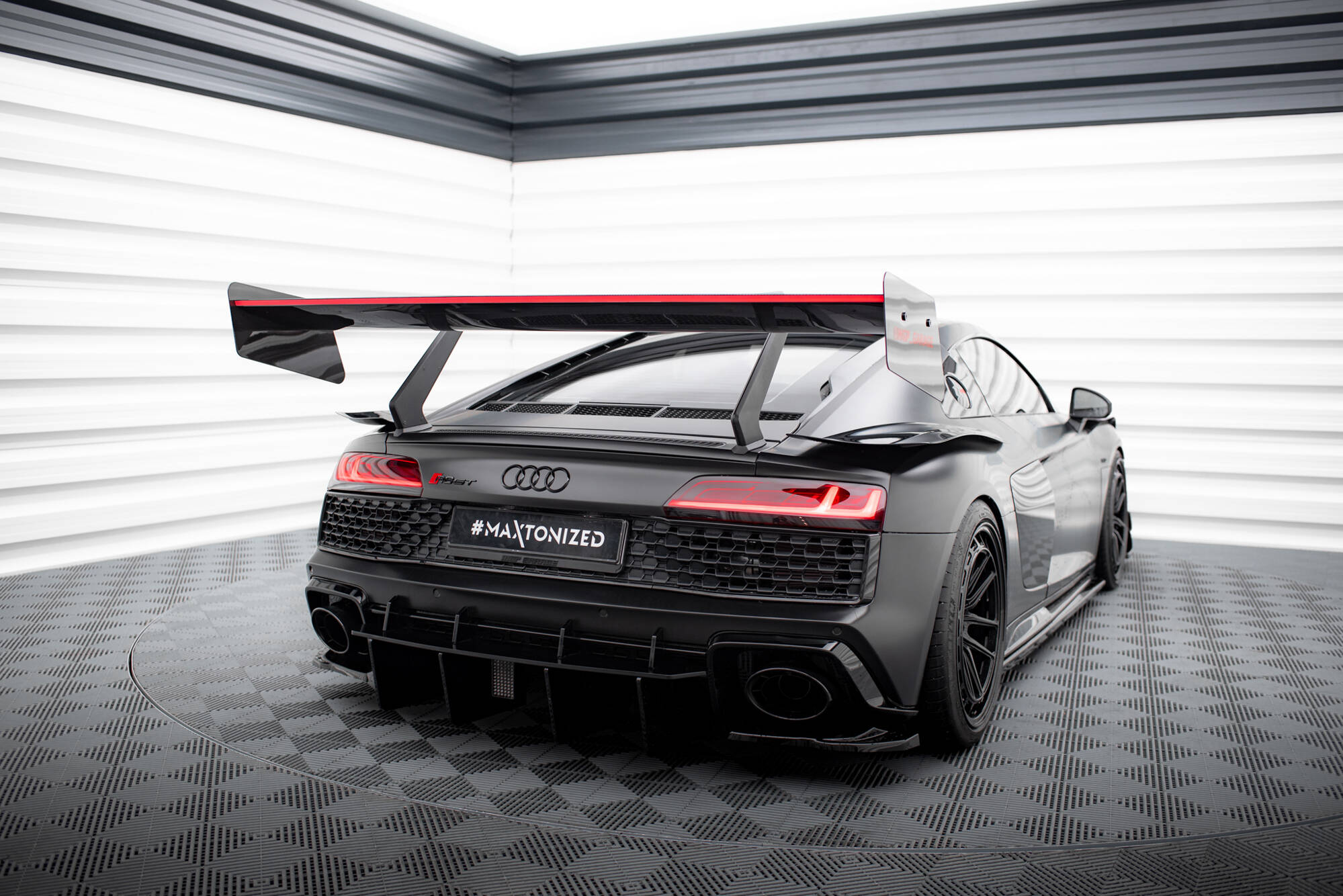 Carbon Spoiler + LED Audi R8 Mk2 - Image 5