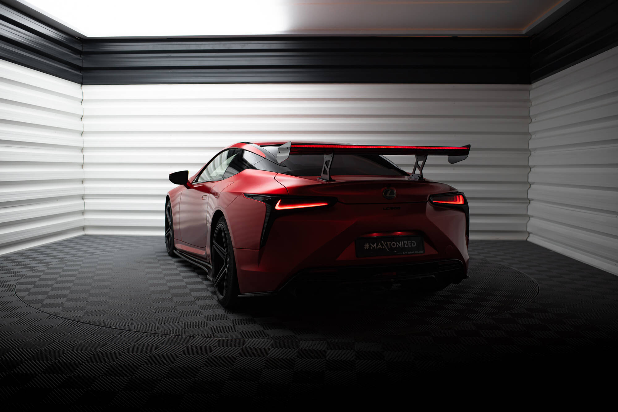 Carbon Spoiler + LED Lexus LC - Image 10