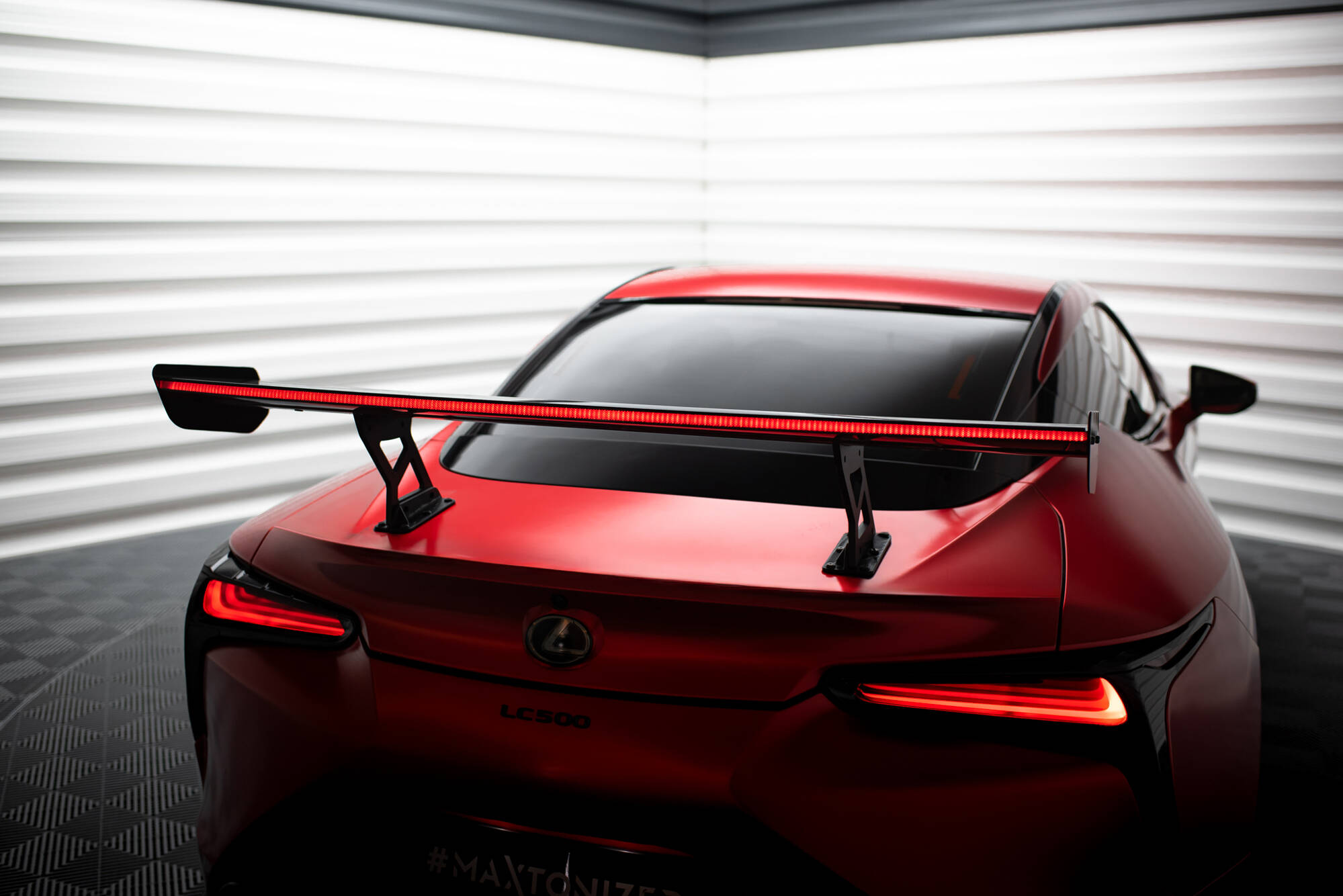 Carbon Spoiler + LED Lexus LC - Image 3