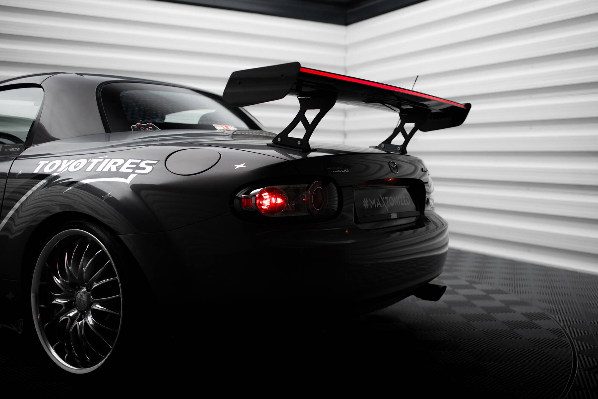 Carbon Spoiler + LED Mazda MX5 Hardtop NC(MK3) - Image 6