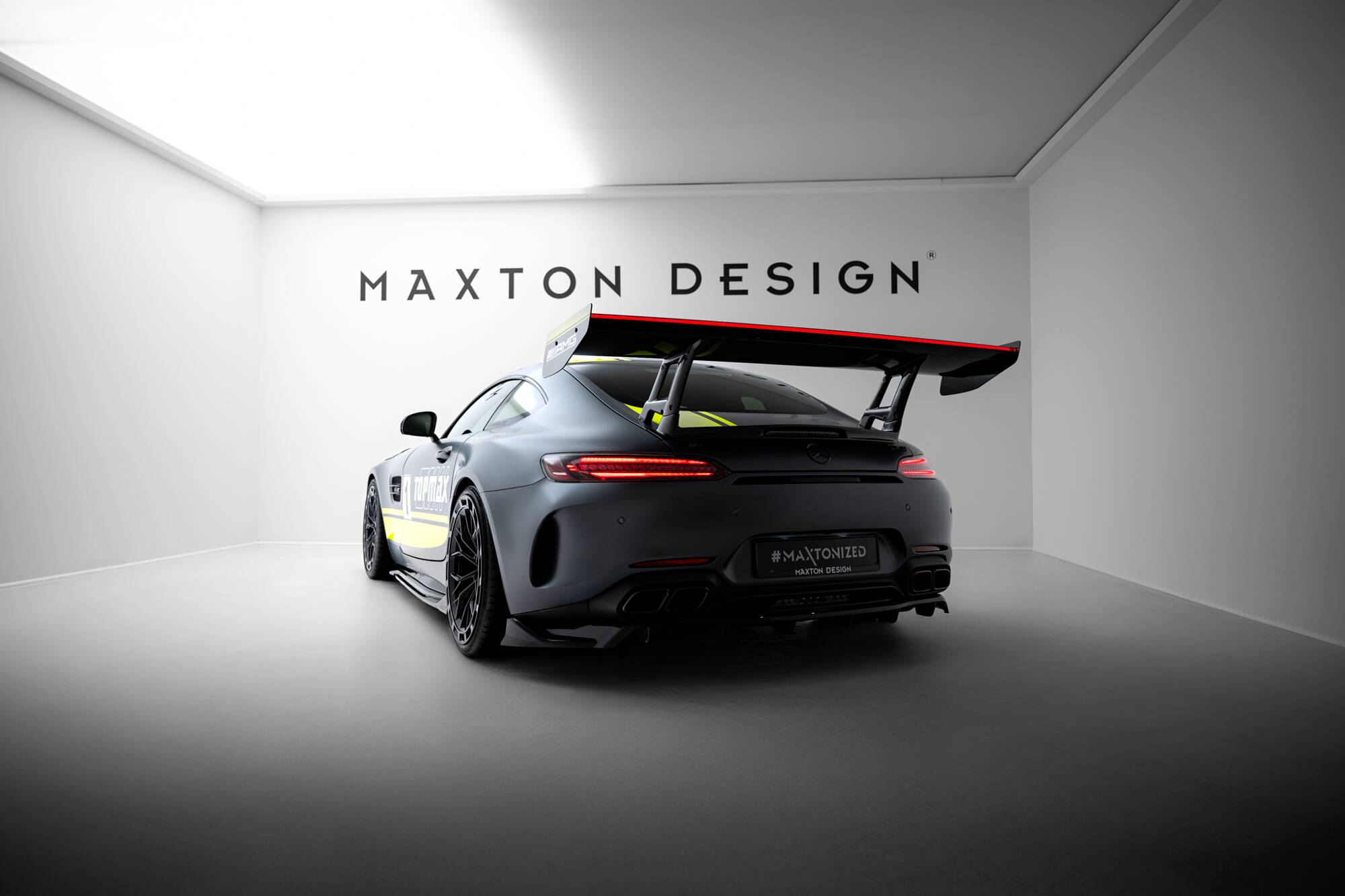 Carbon Spoiler + LED Mercedes-AMG GTR C190 Facelift - Image 2