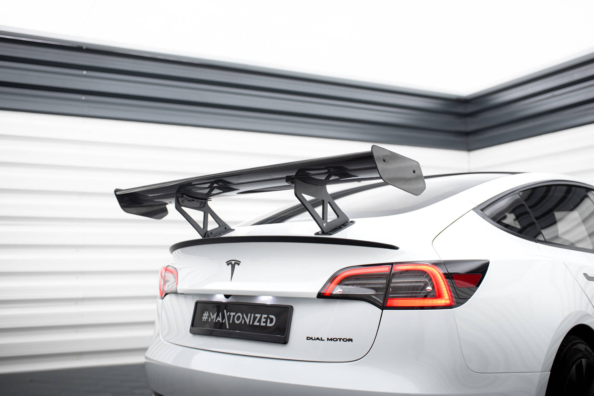 Carbon Spoiler Tesla Model 3 - Image 9