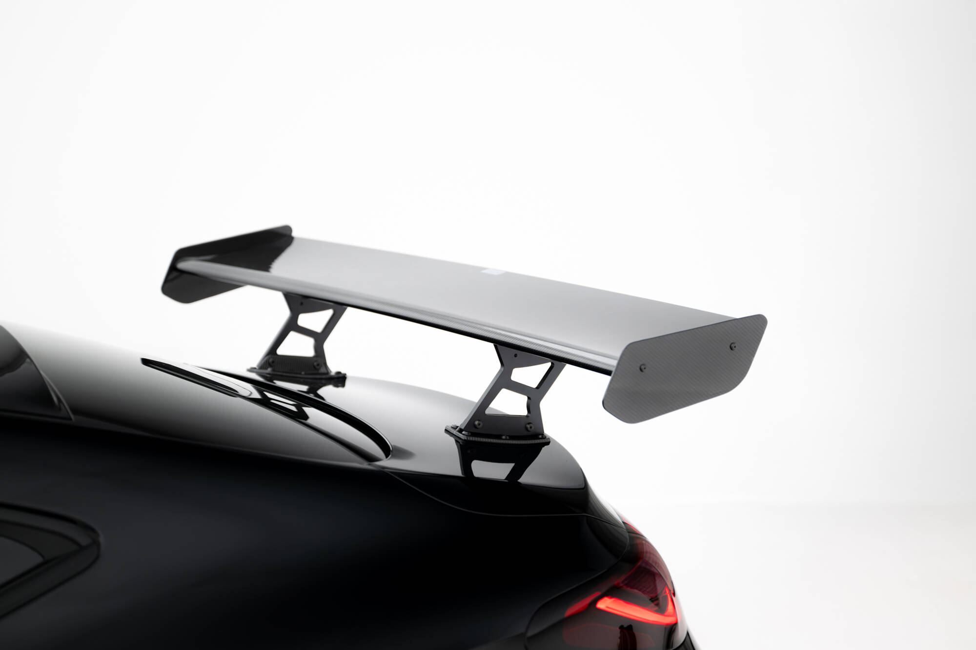 Carbon Spoiler V.2 + LED Mercedes-AMG CLE 53 C236 - Image 5