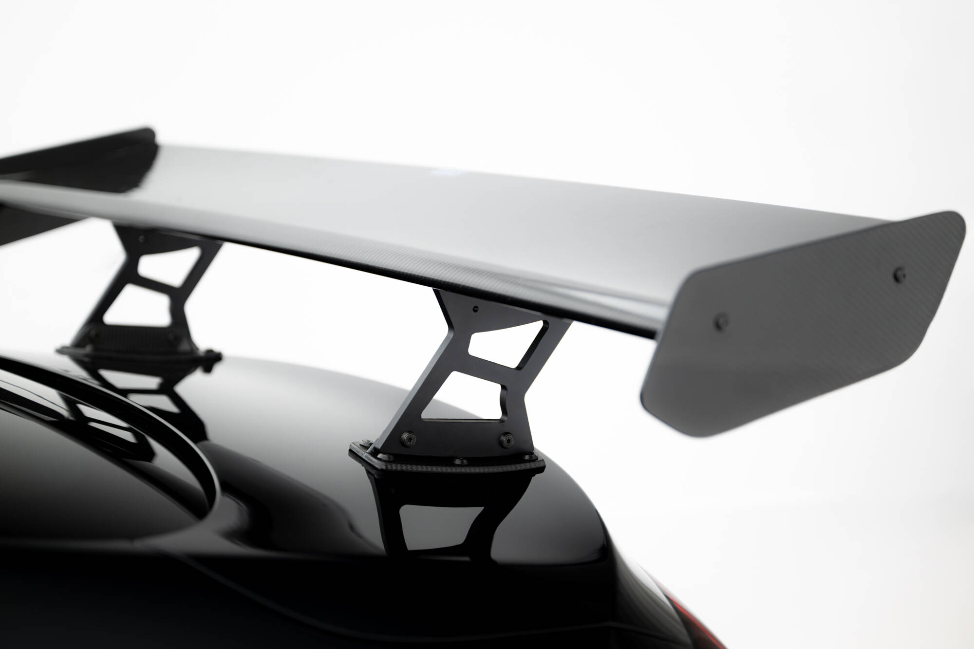 Carbon Spoiler V.2 + LED Mercedes-AMG CLE 53 C236 - Image 6
