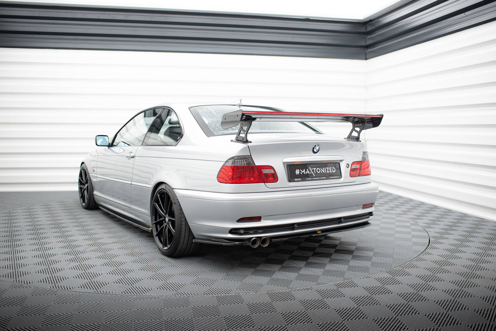 Carbon Spoiler With External Brackets Uprights + LED BMW 3 Coupe E46 - Image 14