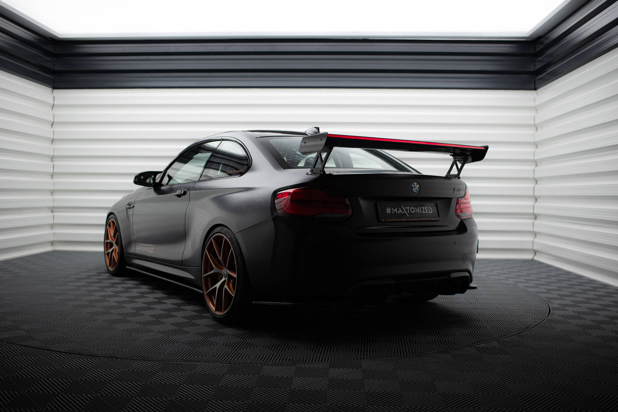 Carbon Spoiler With External Brackets Uprights + LED BMW M2 F87 / 2 / 2 M-Pack F22 - Image 4