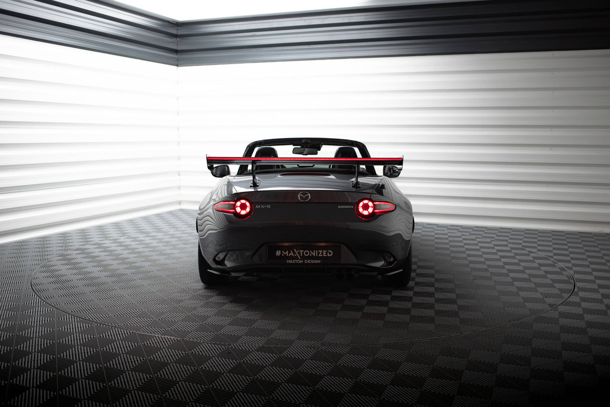 Carbon Spoiler With Internal Brackets Uprights + LED Mazda MX-5 ND (Mk4) - Image 3