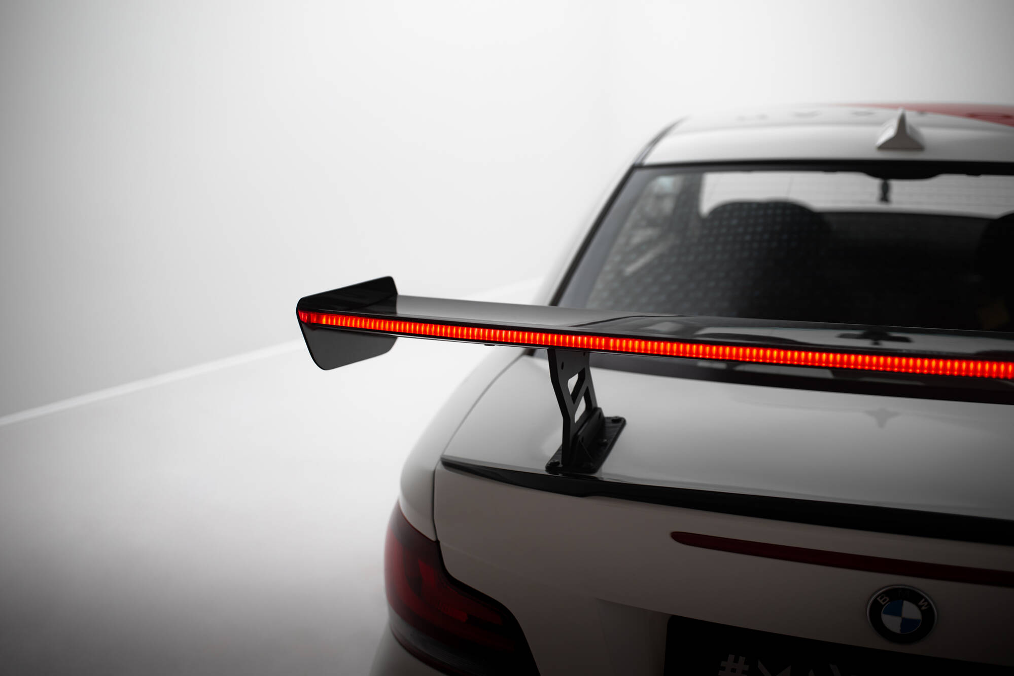 Carbon Spoiler With Internal Brackets Uprights V.2 + LED BMW 1 M E82 - Image 5