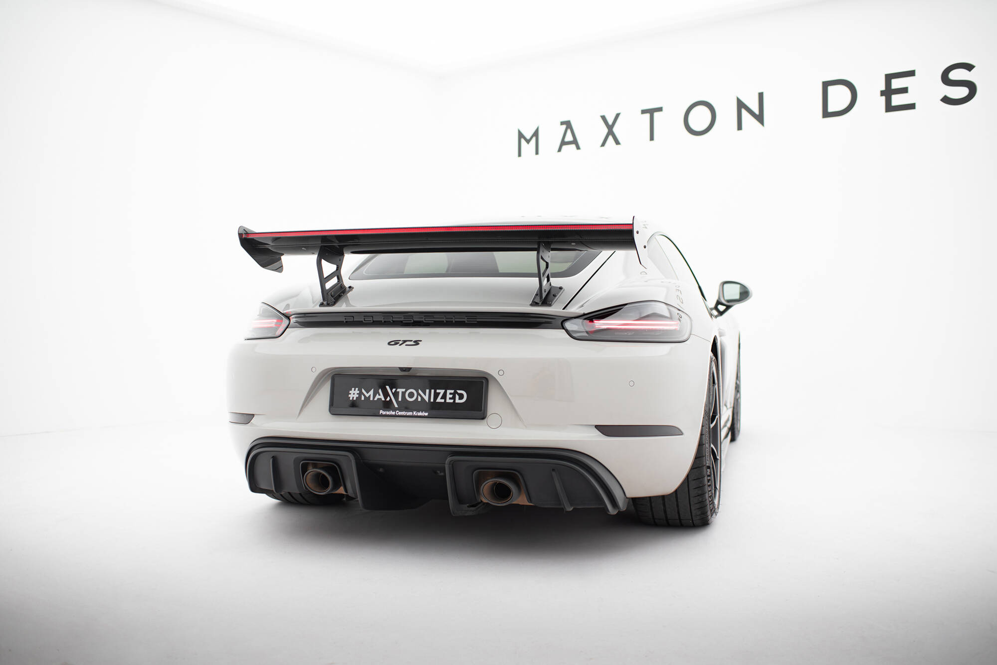 Carbon Spoiler With Internal Brackets Uprights V.2 + LED Porsche 718 Cayman 982c - Image 5