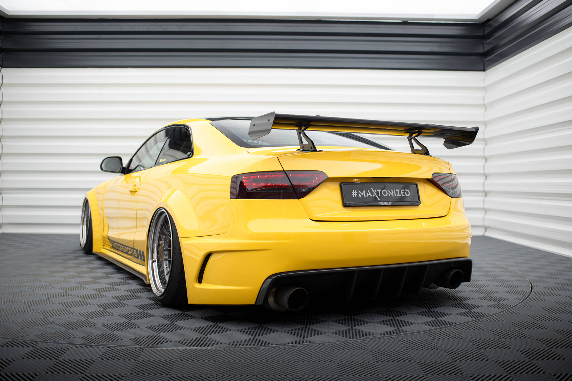 Carbon Spoiler With Upper Swan Mounting Audi A5 Coupe 8T - Image 2