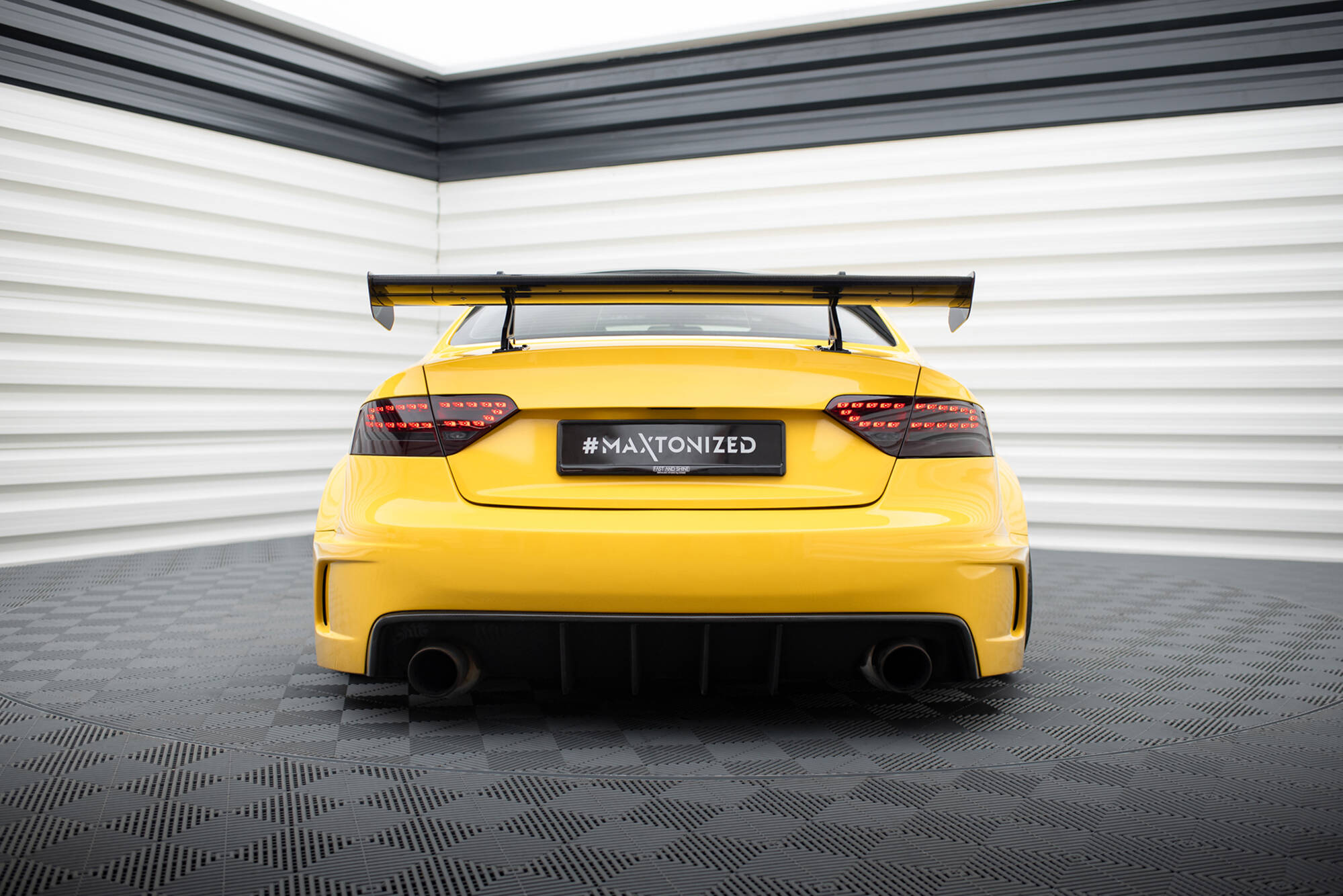 Carbon Spoiler With Upper Swan Mounting Audi A5 Coupe 8T - Image 3