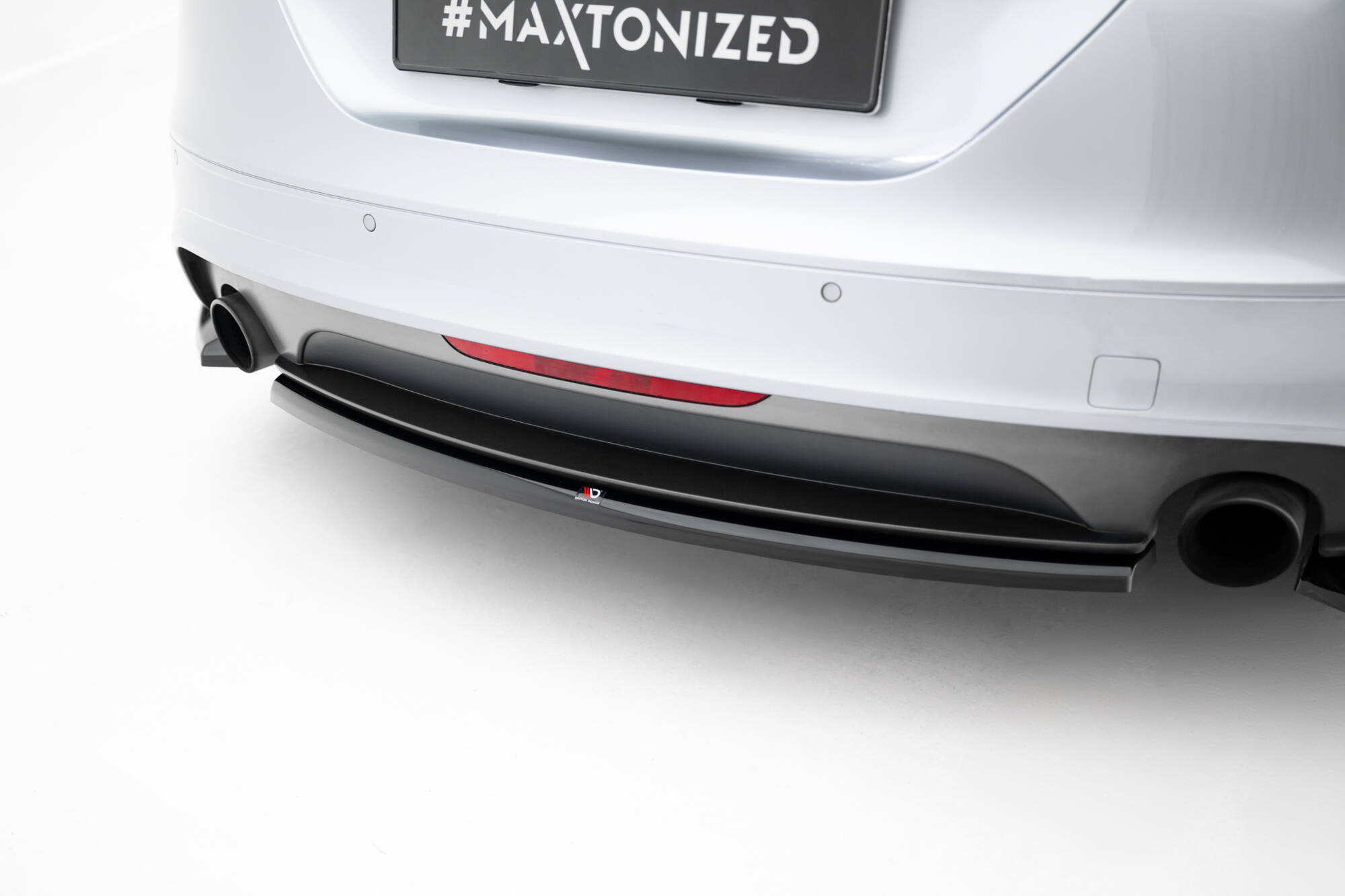 Central Rear Splitter for Audi TT S-Line 8J Facelift - Image 2