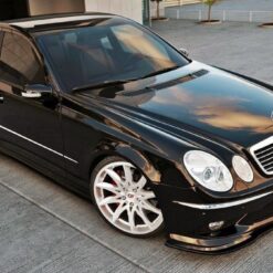 Alternative view of FRONT SPLITTER MERCEDES E W211 AMG PREFACE