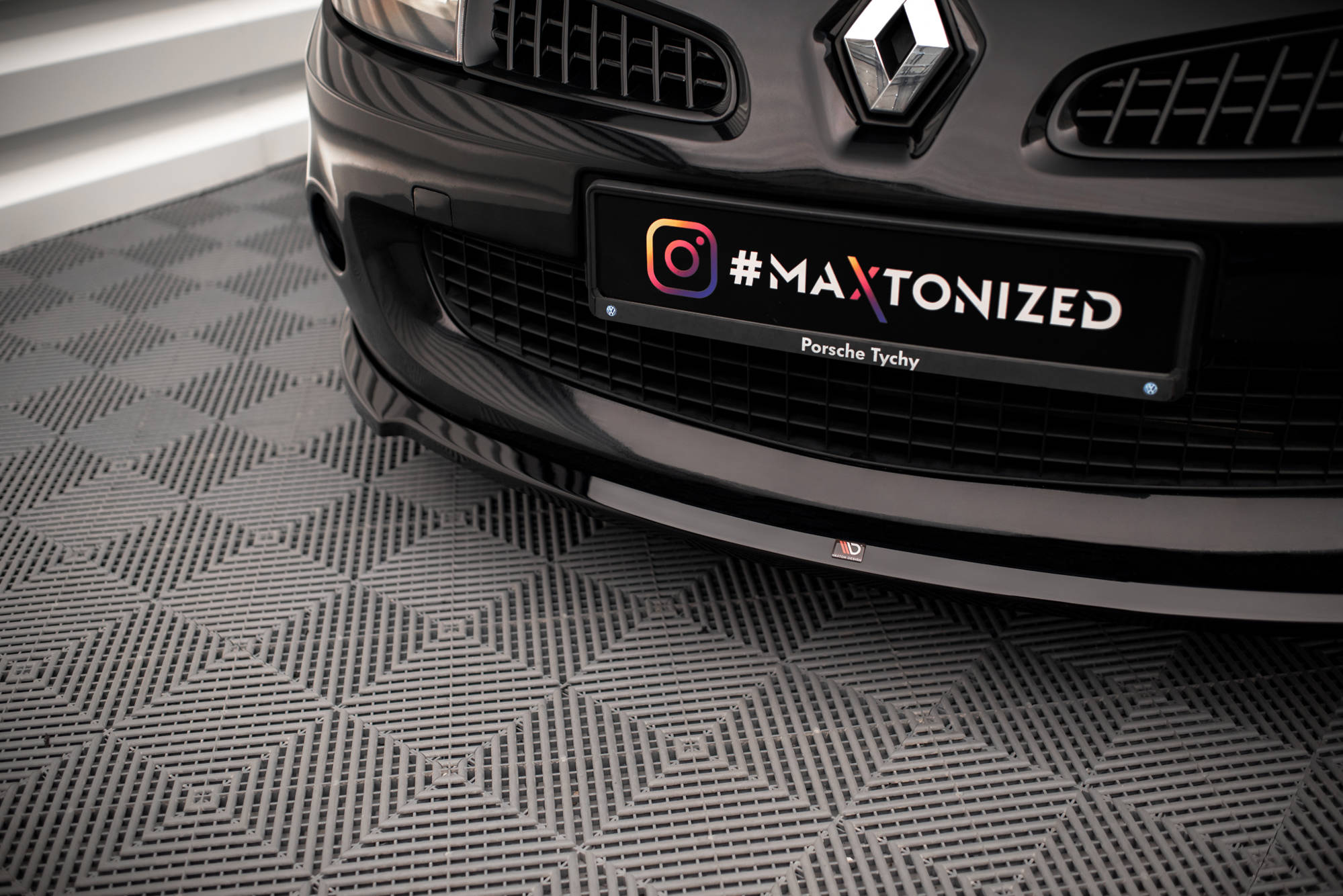 FRONT SPLITTER RENAULT CLIO III RS - Image 3