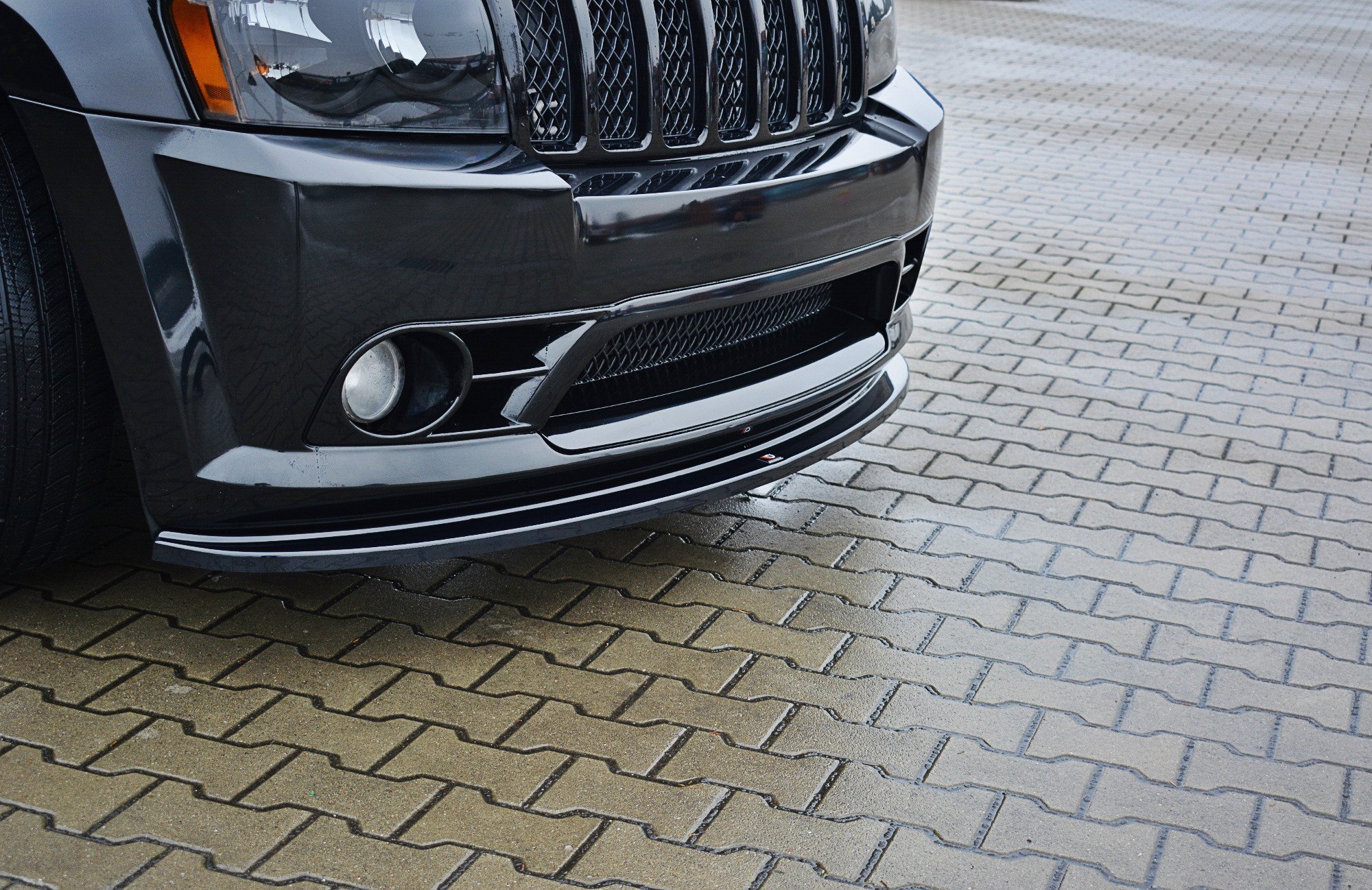 FRONT SPLITTER V.1 JEEP GRAND CHEROKEE WK STR8 - Image 3