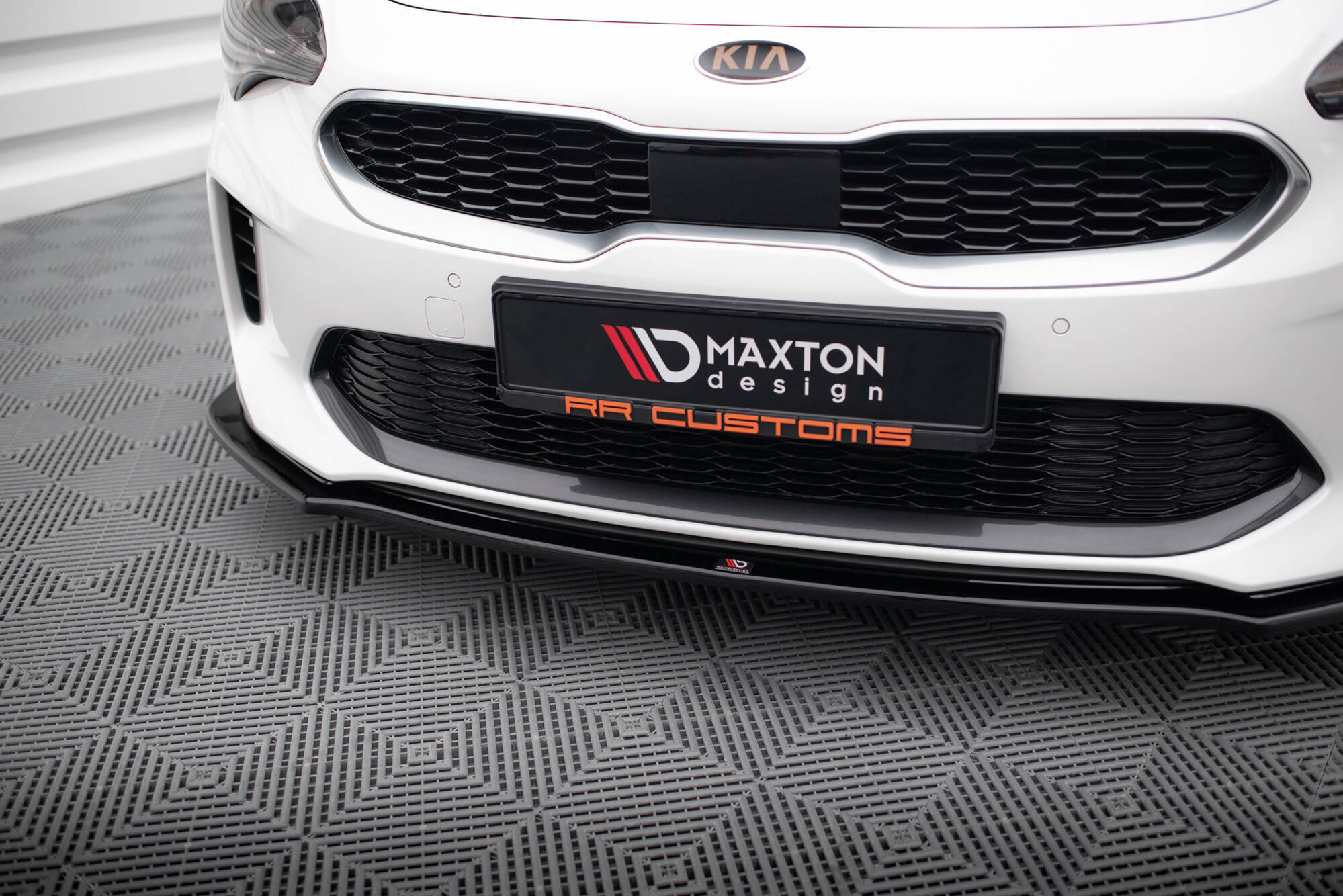 FRONT SPLITTER V.1 Kia Stinger GT / GT-Line / Standard Mk1 - Image 3