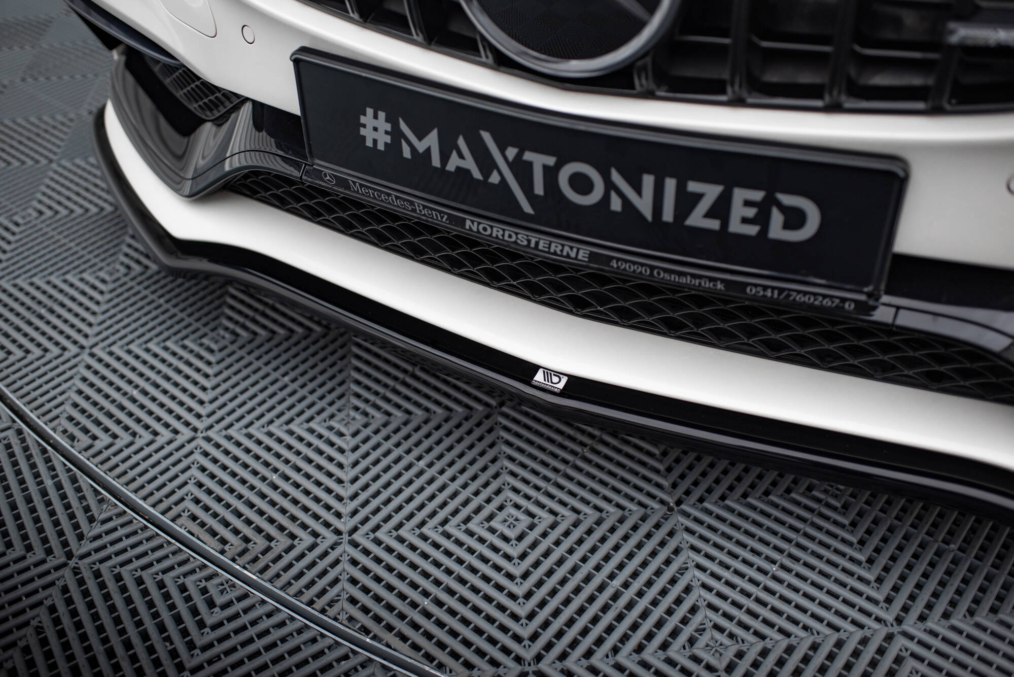 FRONT SPLITTER V.1 Mercedes-AMG C63 Sedan / Estate W205 / S205 - Image 3