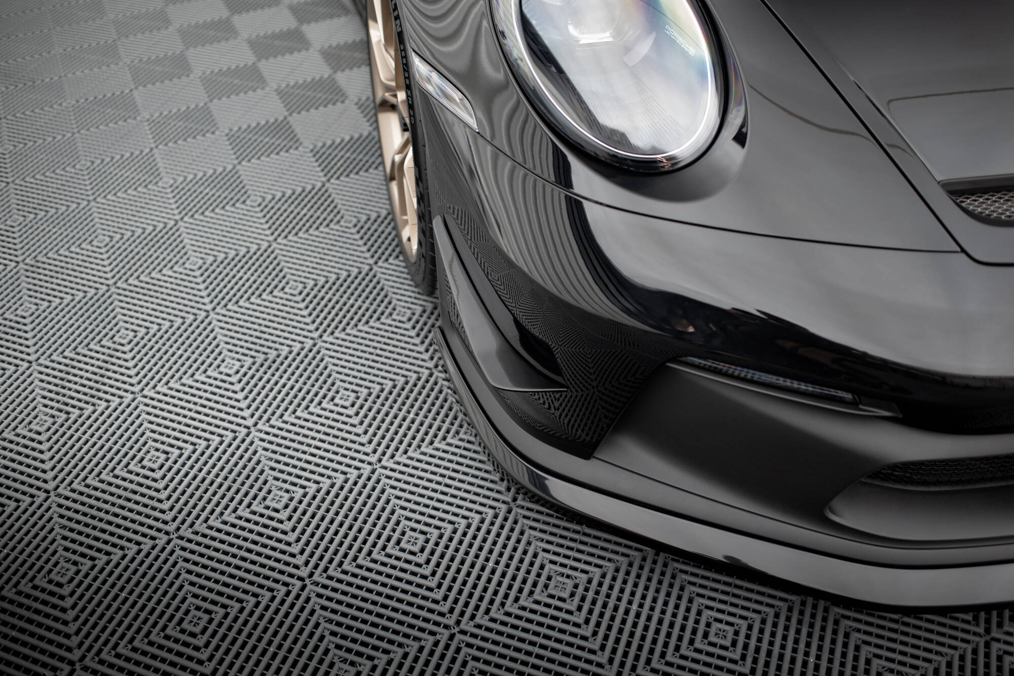 Front Bumper Wings (Canards) Porsche 911 992 GT3 - Image 2