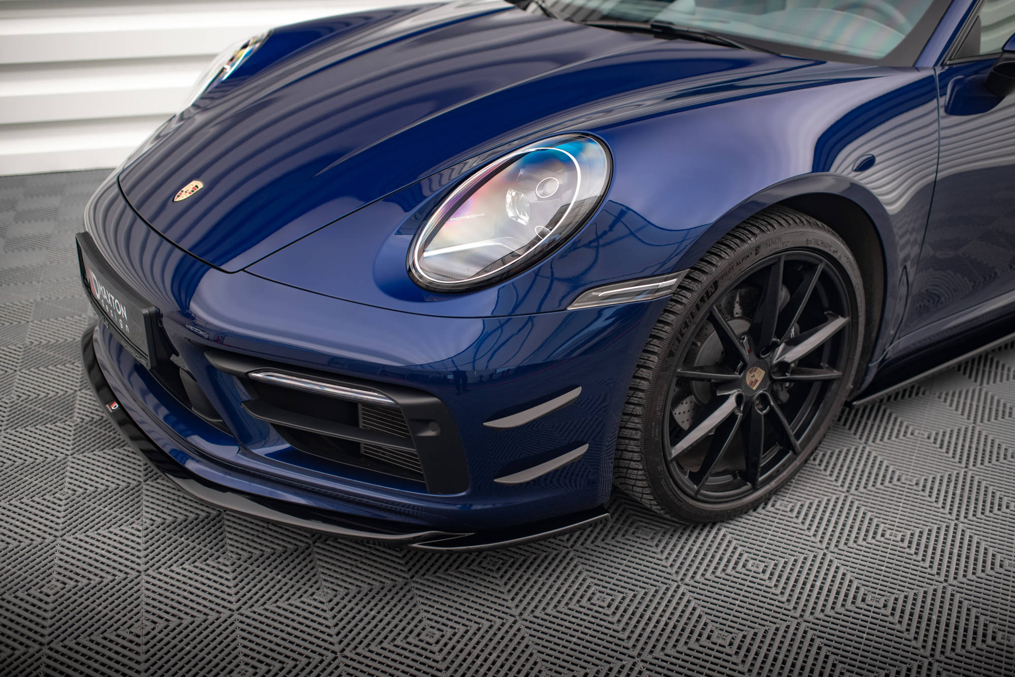 Front Bumper Wings (Canards) Porsche 911 Carrera Aero 992 - Image 3