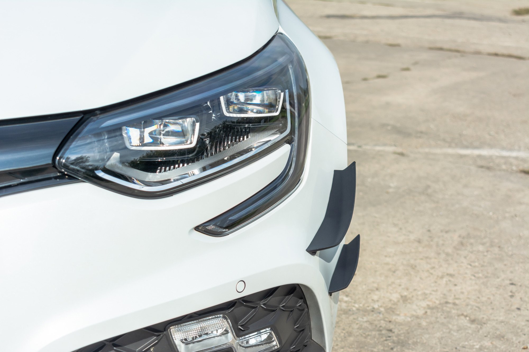 Front Bumper Wings (Canards) Renault Megane IV RS - Image 5