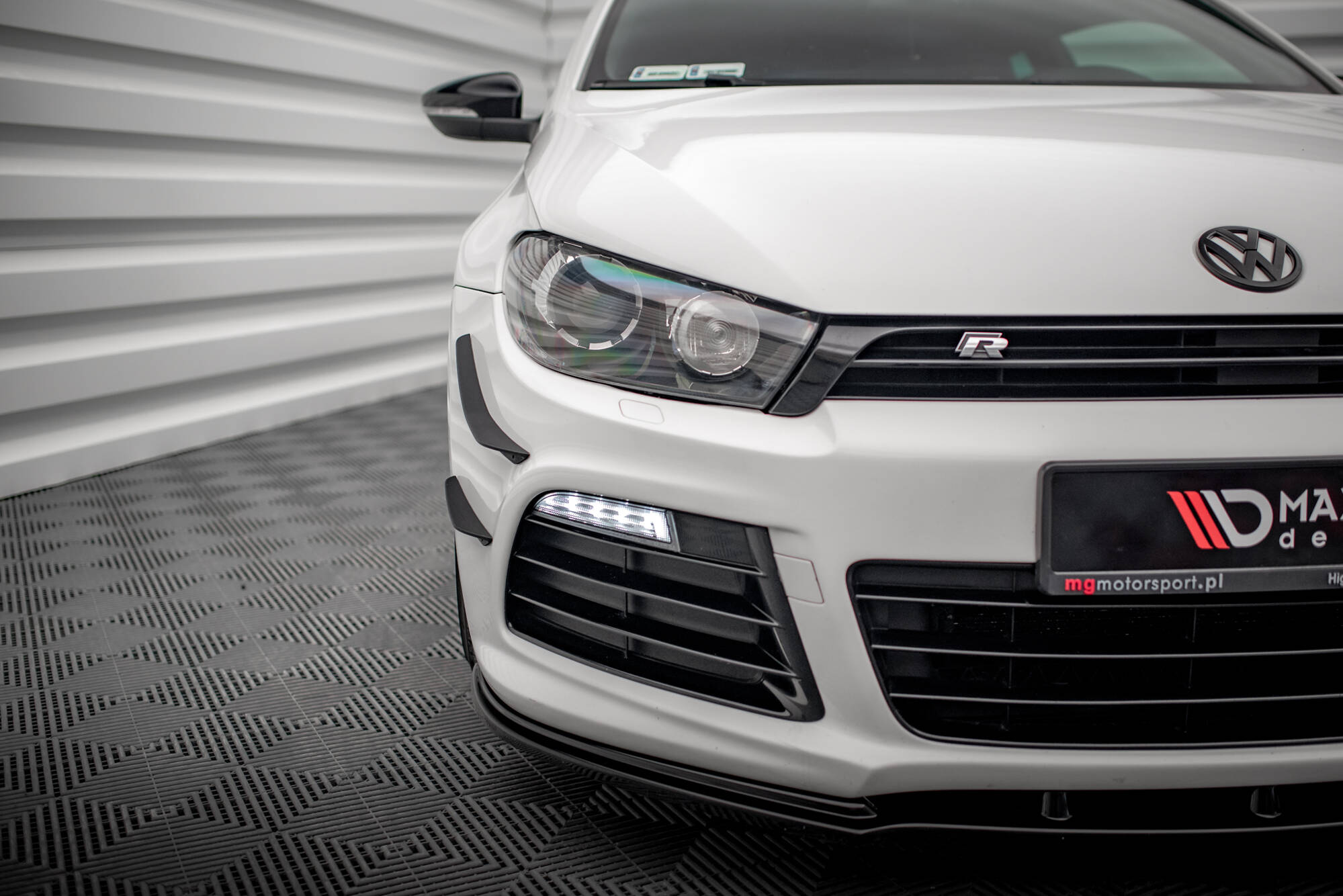 Front Bumper Wings (Canards) Volkswagen Scirocco R Mk3 - Image 2