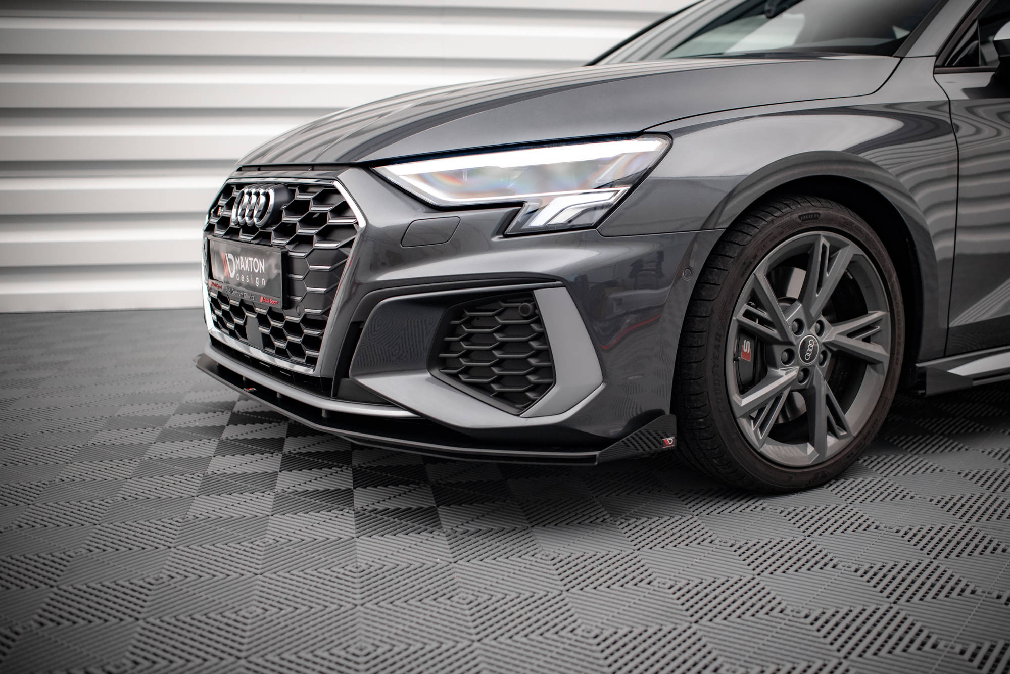 Front Flaps Audi S3/A3 S-Line 8Y - Image 2