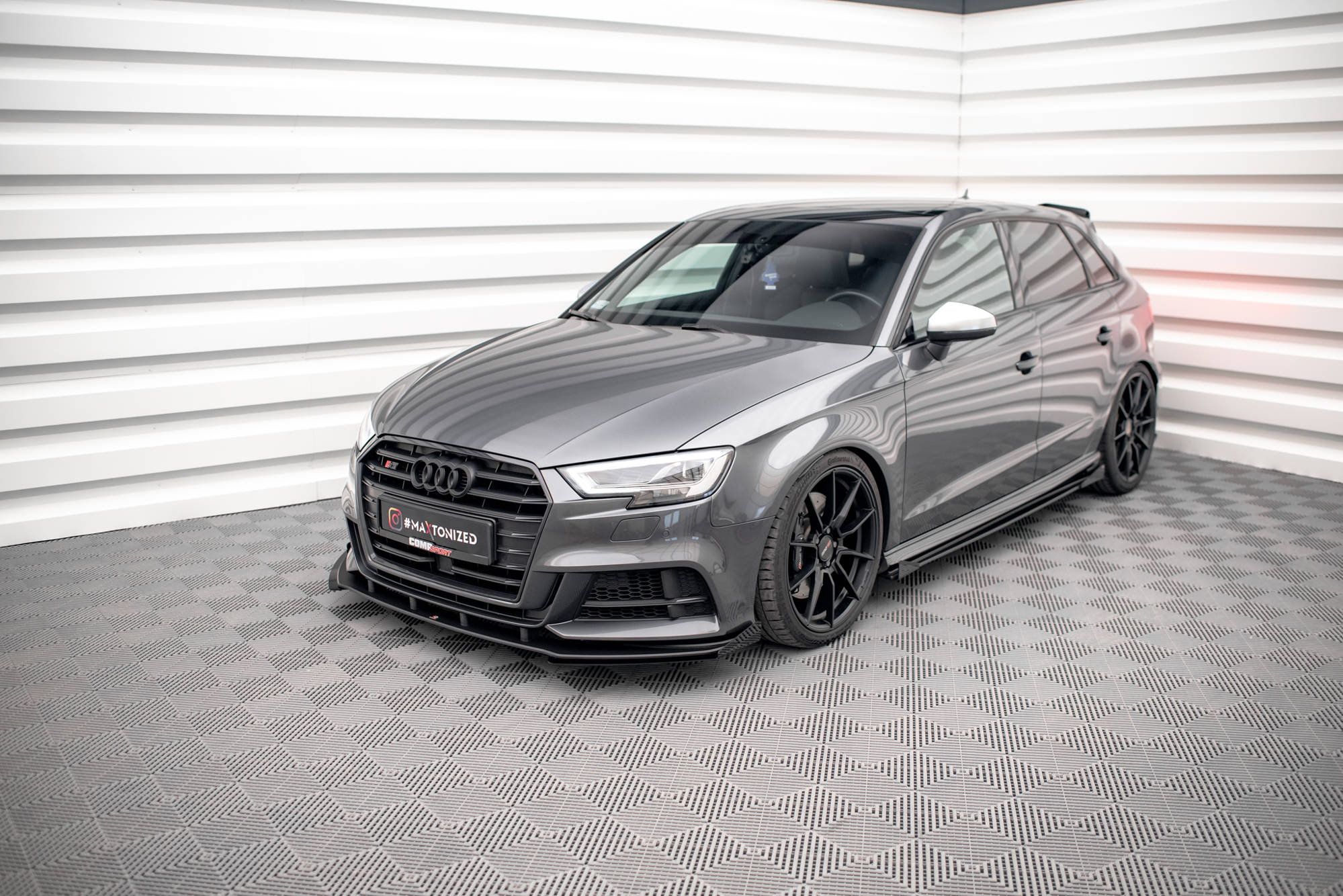 Front Flaps Audi S3 / A3 S-Line Sportback 8V Facelift - Image 2