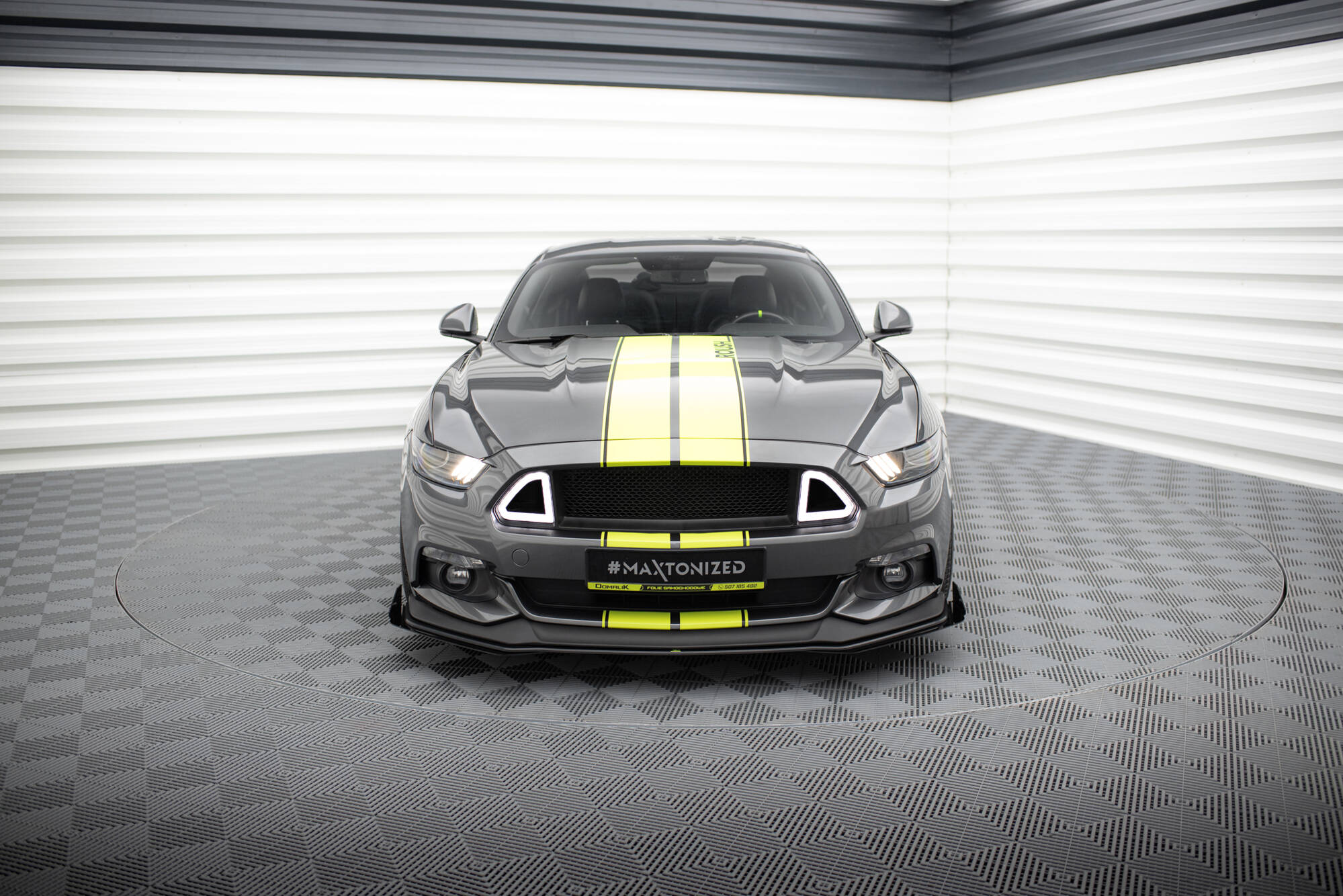Front Flaps Ford Mustang GT Mk6 - Image 2