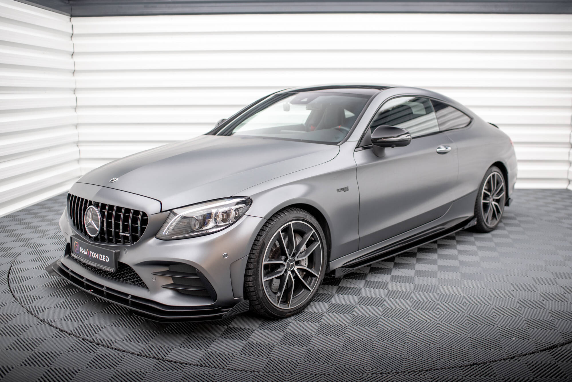 Front Flaps Mercedes-AMG C43 Coupe / Cabrio C205 Facelift / A205 Facelift - Image 2