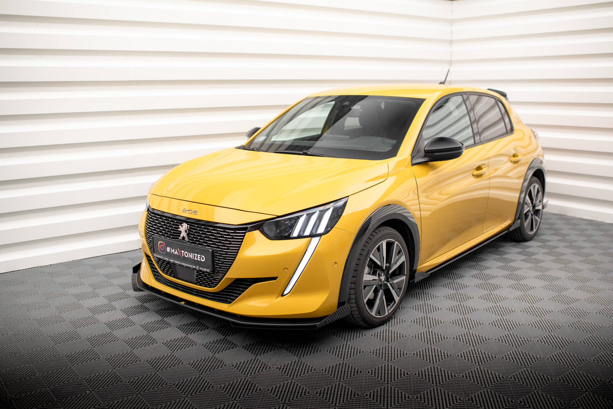 Front Flaps Peugeot 208 GT Mk2 - Image 2