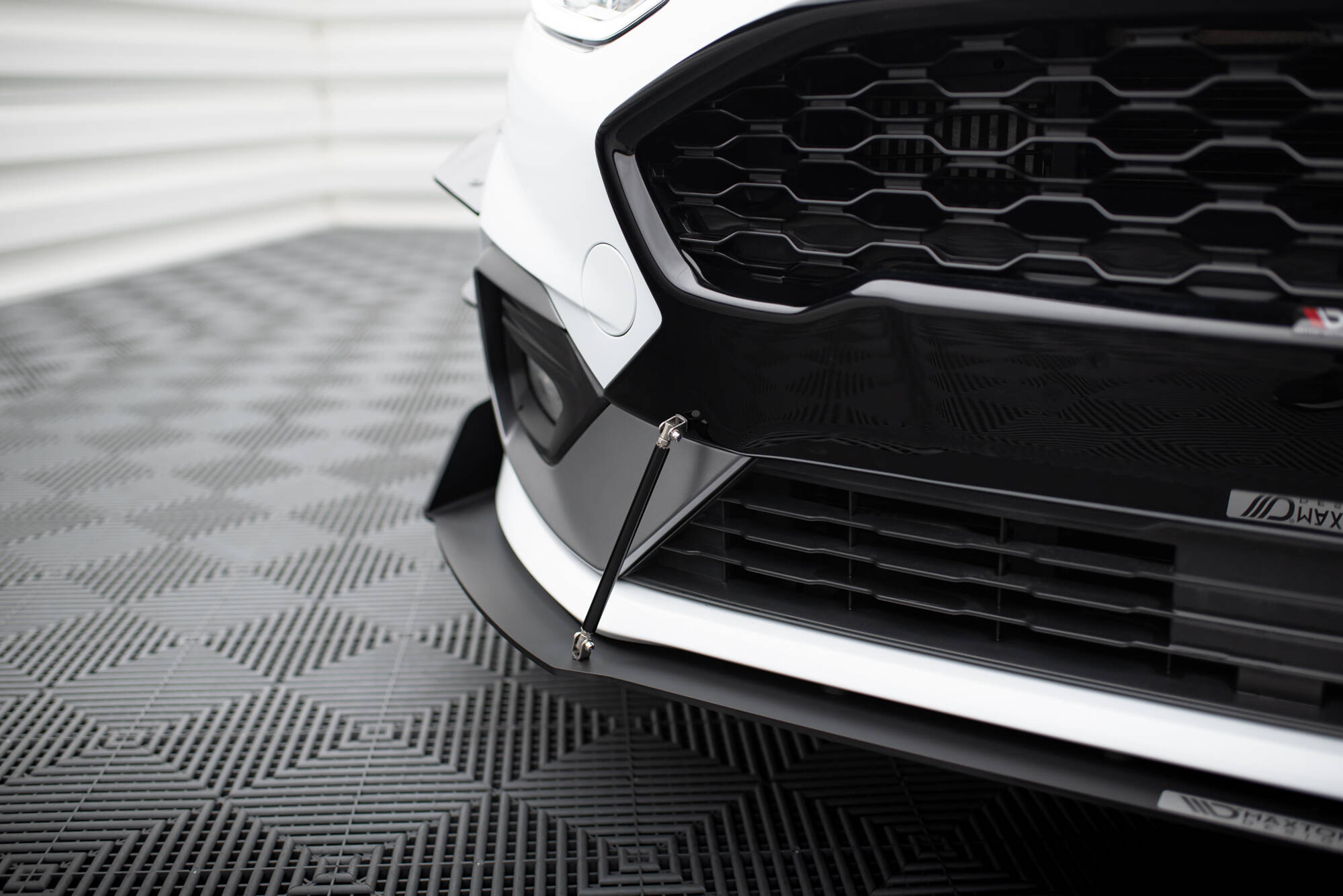 Front Racing Splitter V.1 Ford Fiesta Mk8 ST / ST-Line - Image 4