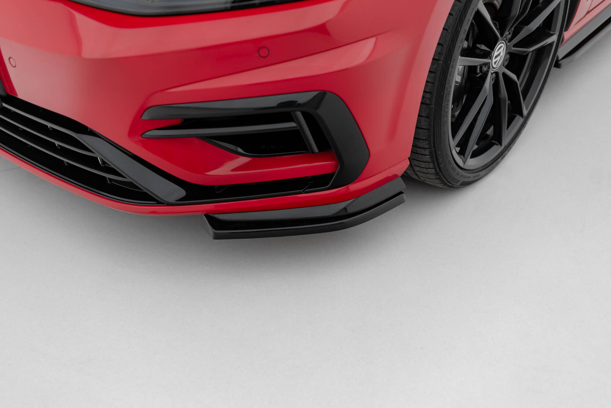 Front Side Splitters Volkswagen Golf R / R-Line Mk7 Facelift - Image 4