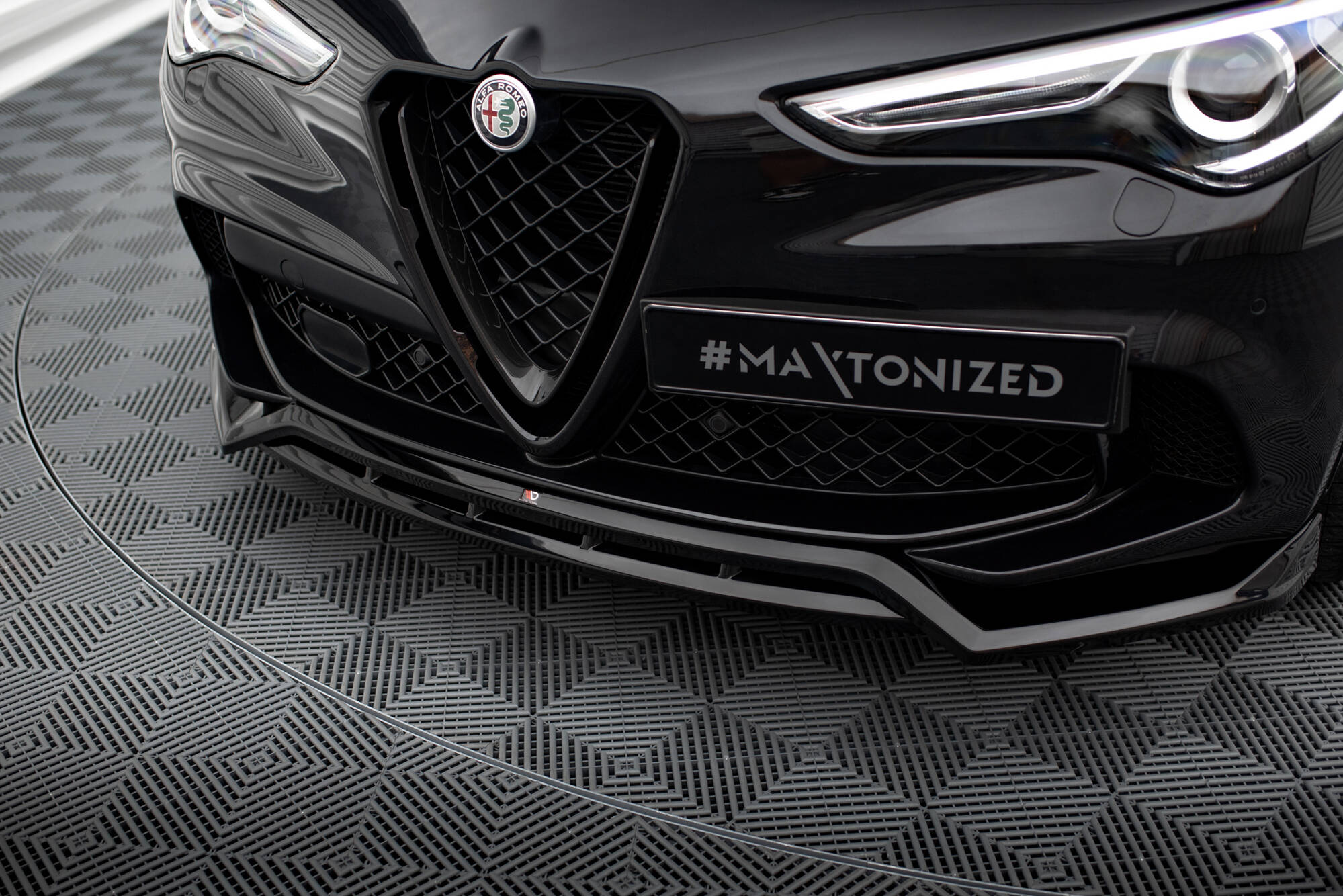 Front Splitter Alfa Romeo Stelvio Quadrifoglio Mk1 - Image 3