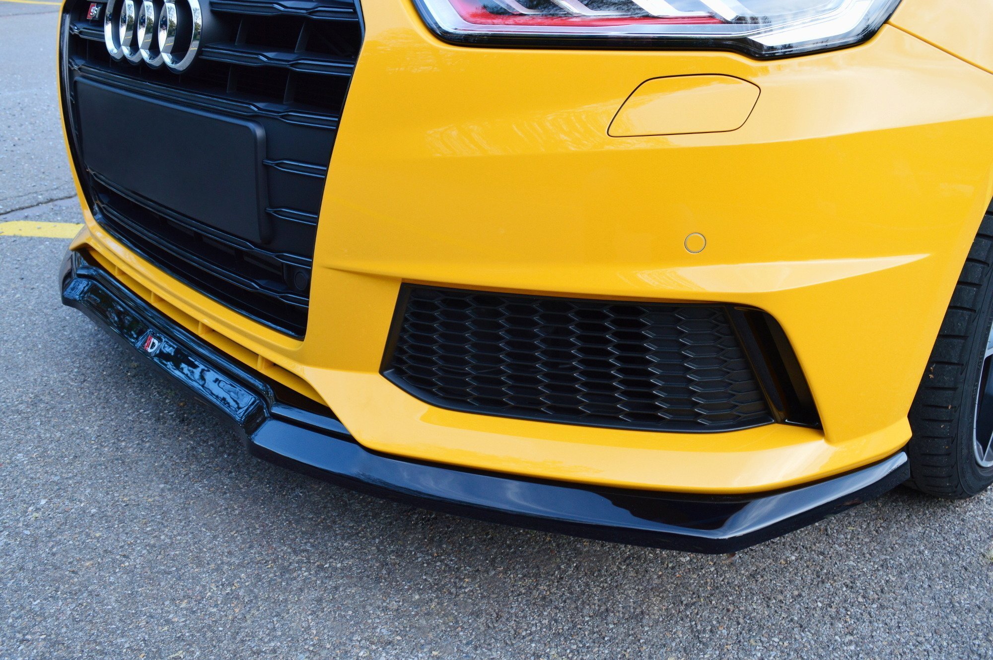 Front Splitter Audi S1 8X - Image 3