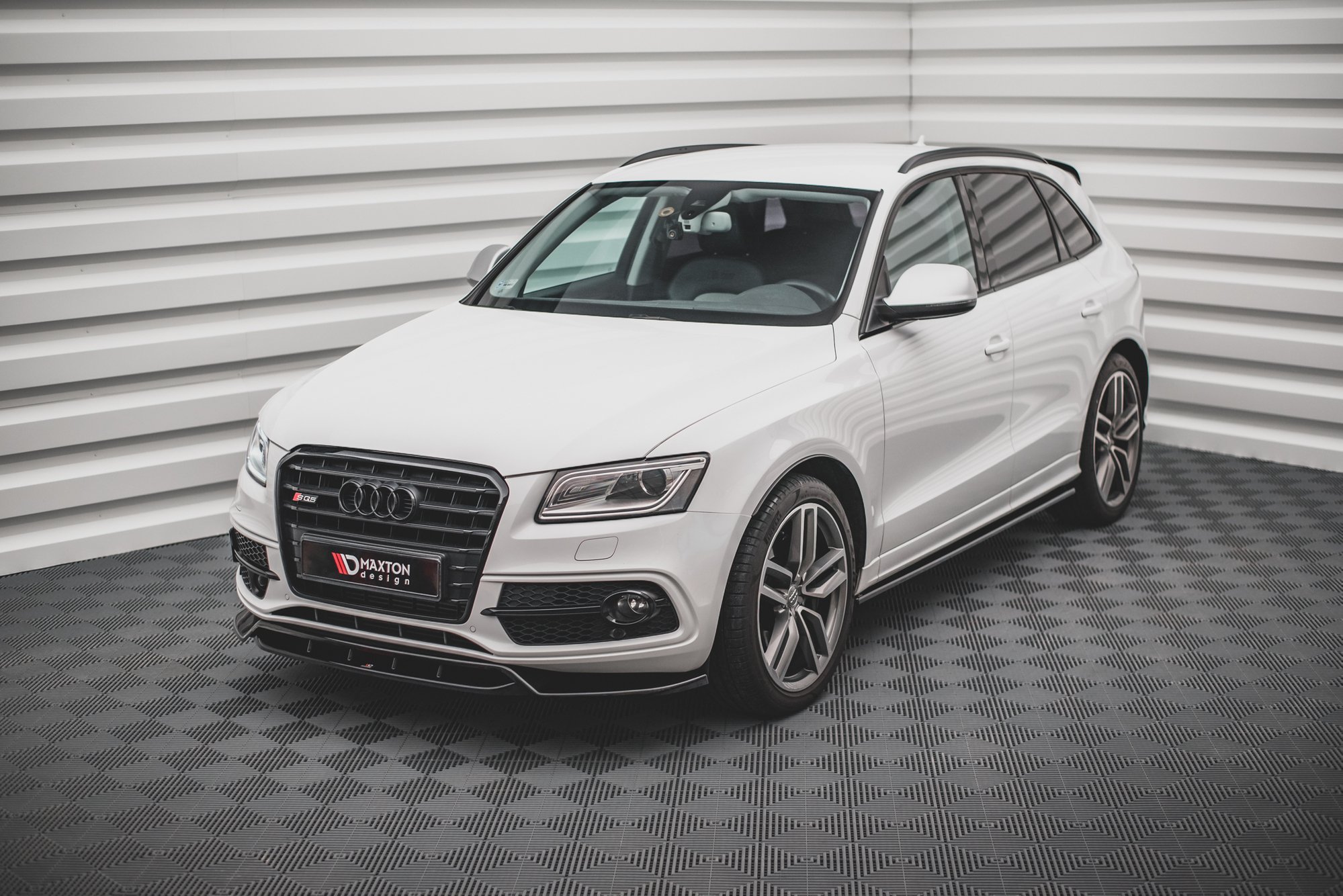 Front Splitter Audi SQ5 / Q5 S-Line Mk1 (8R) - Image 3