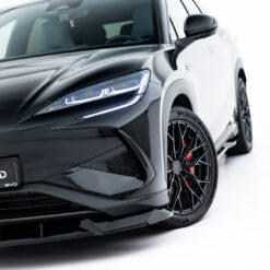 Alternative view of Front Splitter BYD Sealion 7 Mk1