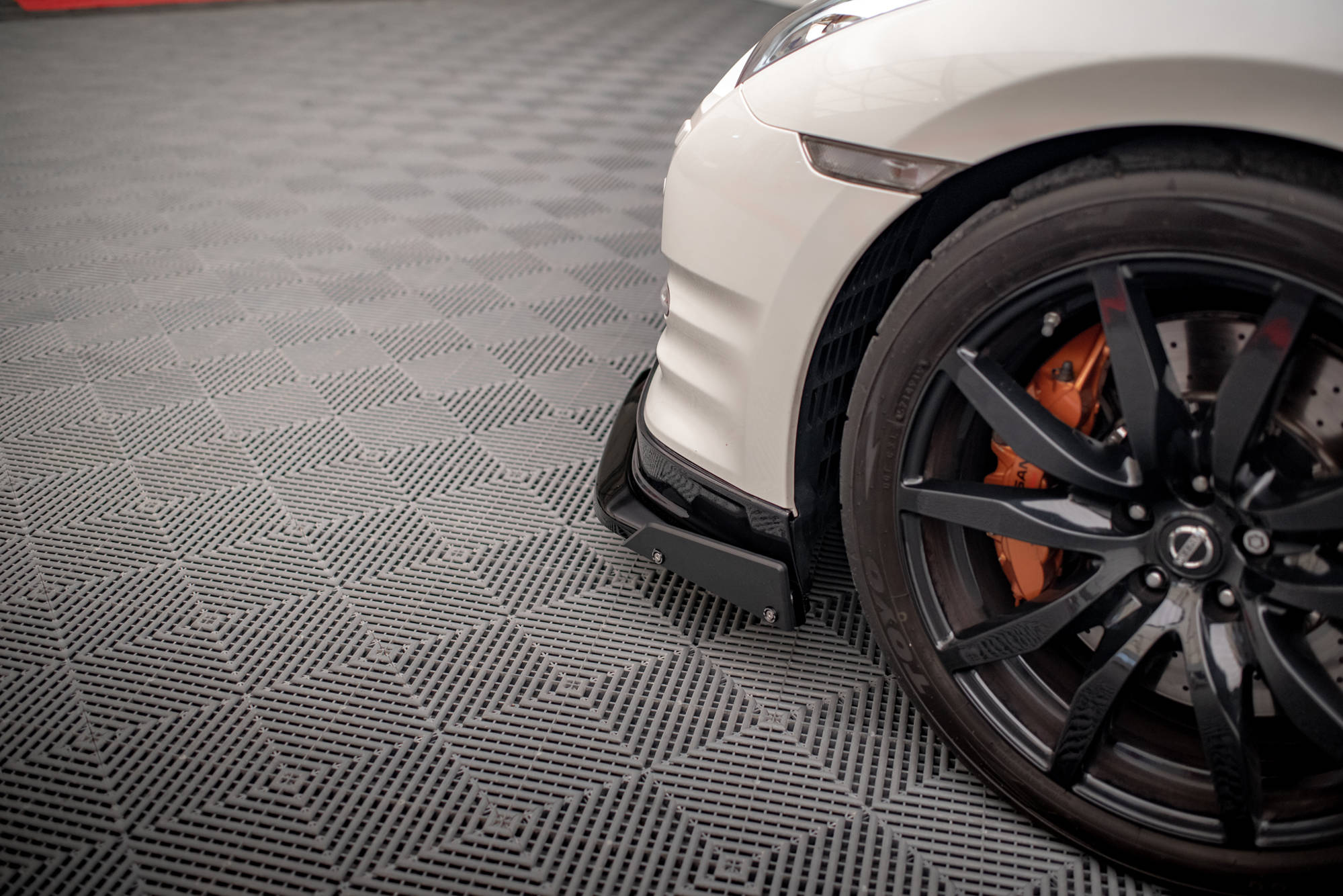 Front Splitter + Flaps Nissan GTR R35 Facelift - Image 3