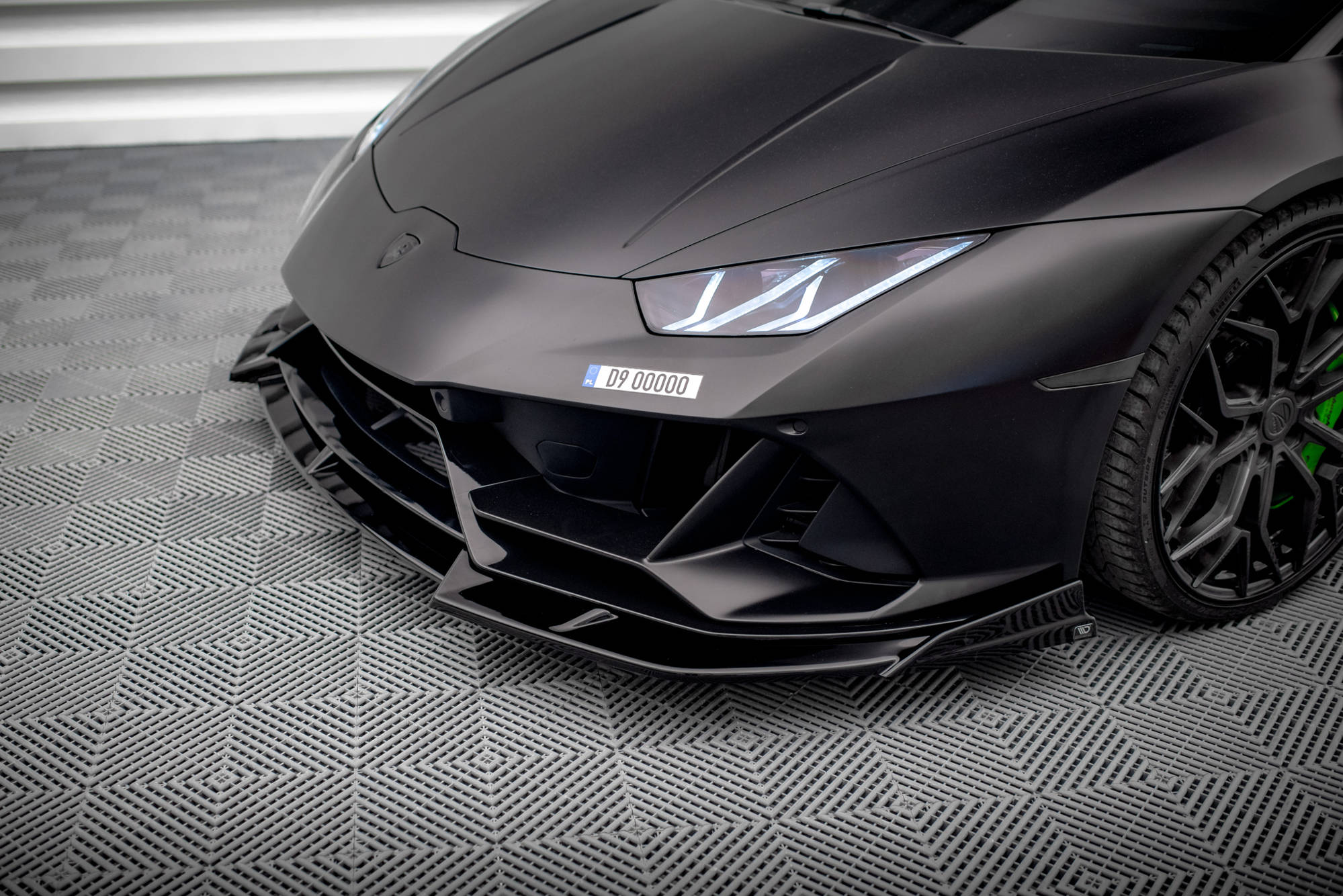 Front Splitter Lamborghini Huracan EVO AWD - Image 4