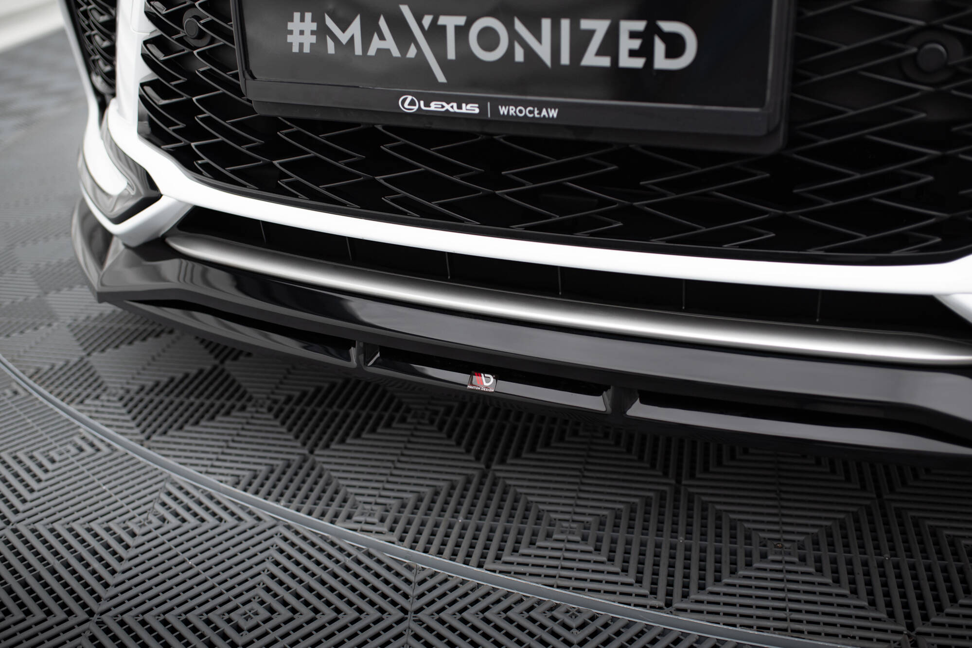 Front Splitter Lexus RX F-Sport Mk5 - Image 3