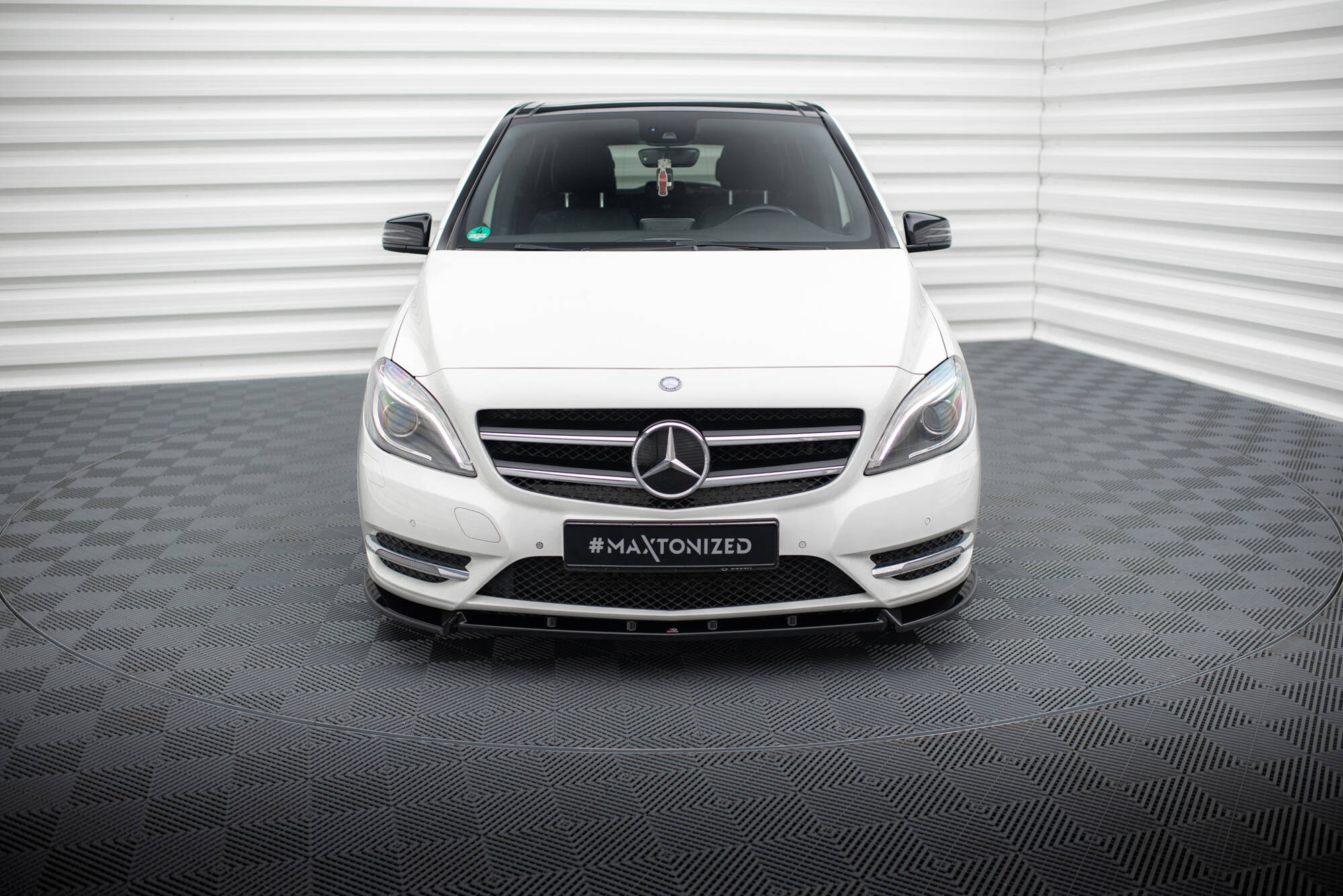 Front Splitter Mercedes-Benz B W246 - Image 2