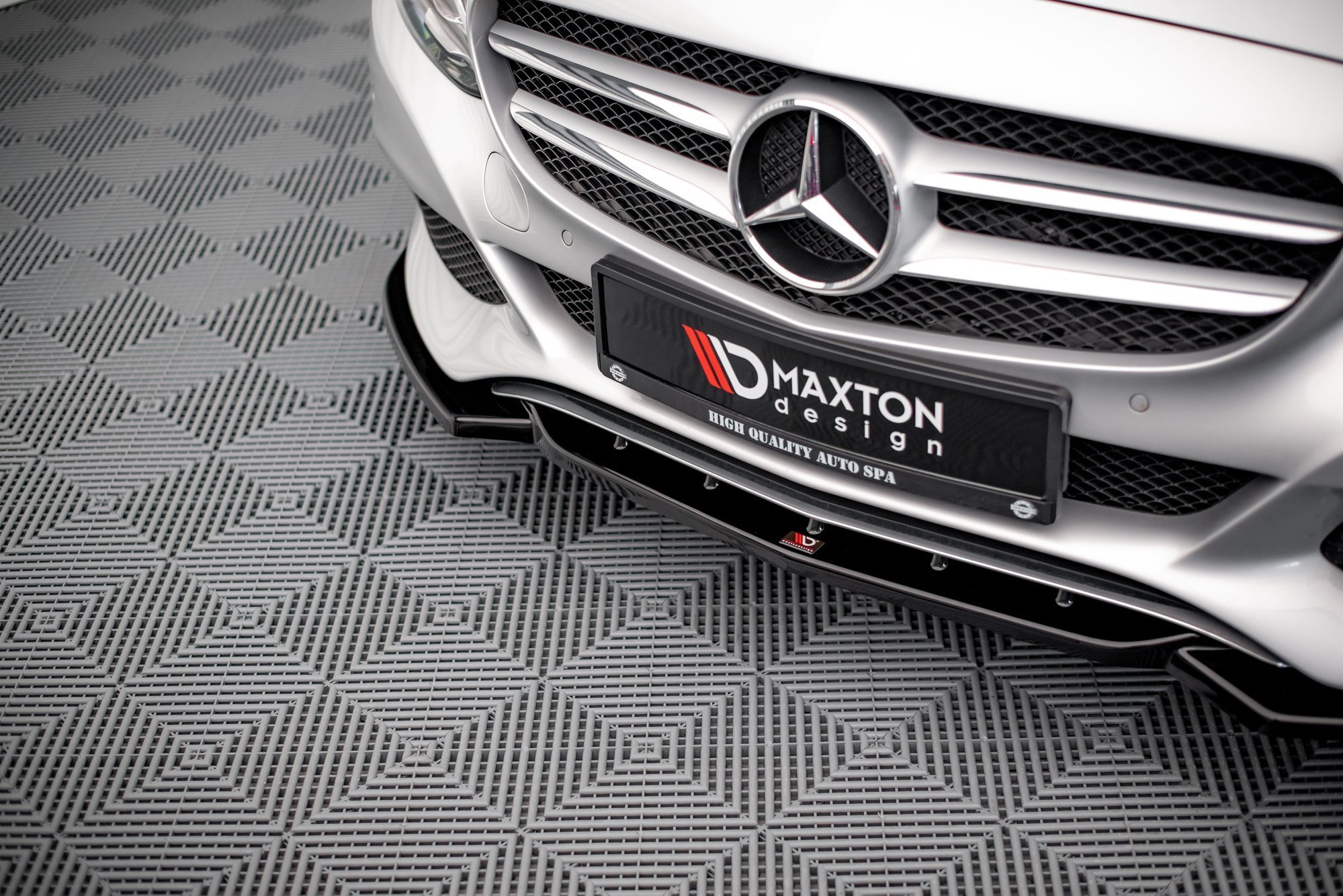 Front Splitter Mercedes-Benz C W205 - Image 2