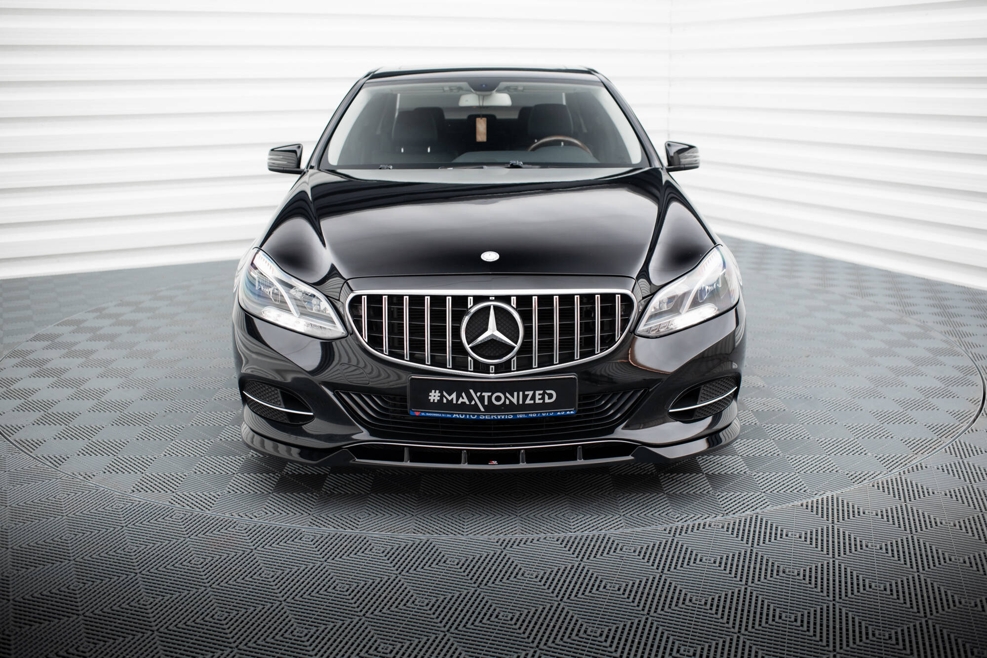 Front Splitter Mercedes-Benz E W212 Facelift - Image 2