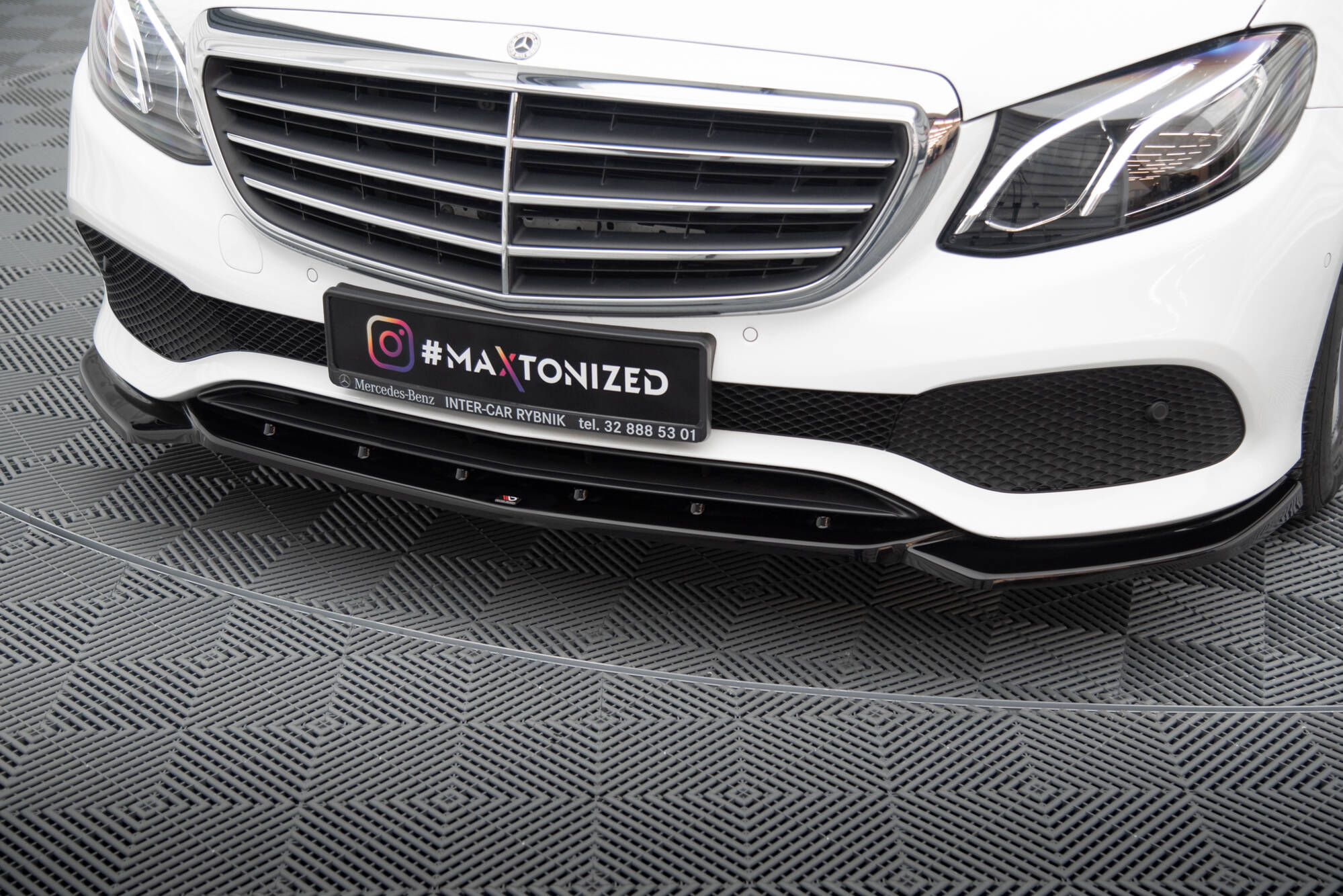 Front Splitter Mercedes-Benz E W213 - Image 5