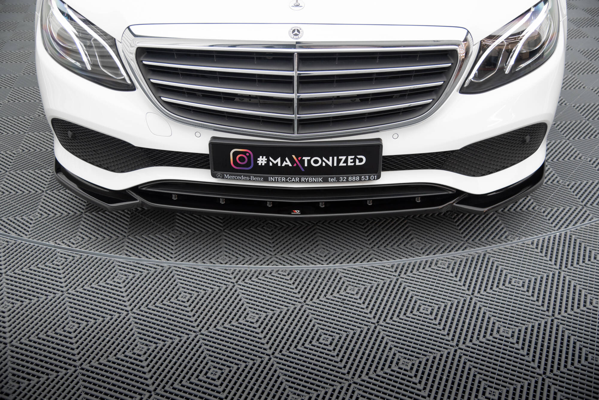 Front Splitter Mercedes-Benz E W213 - Image 6