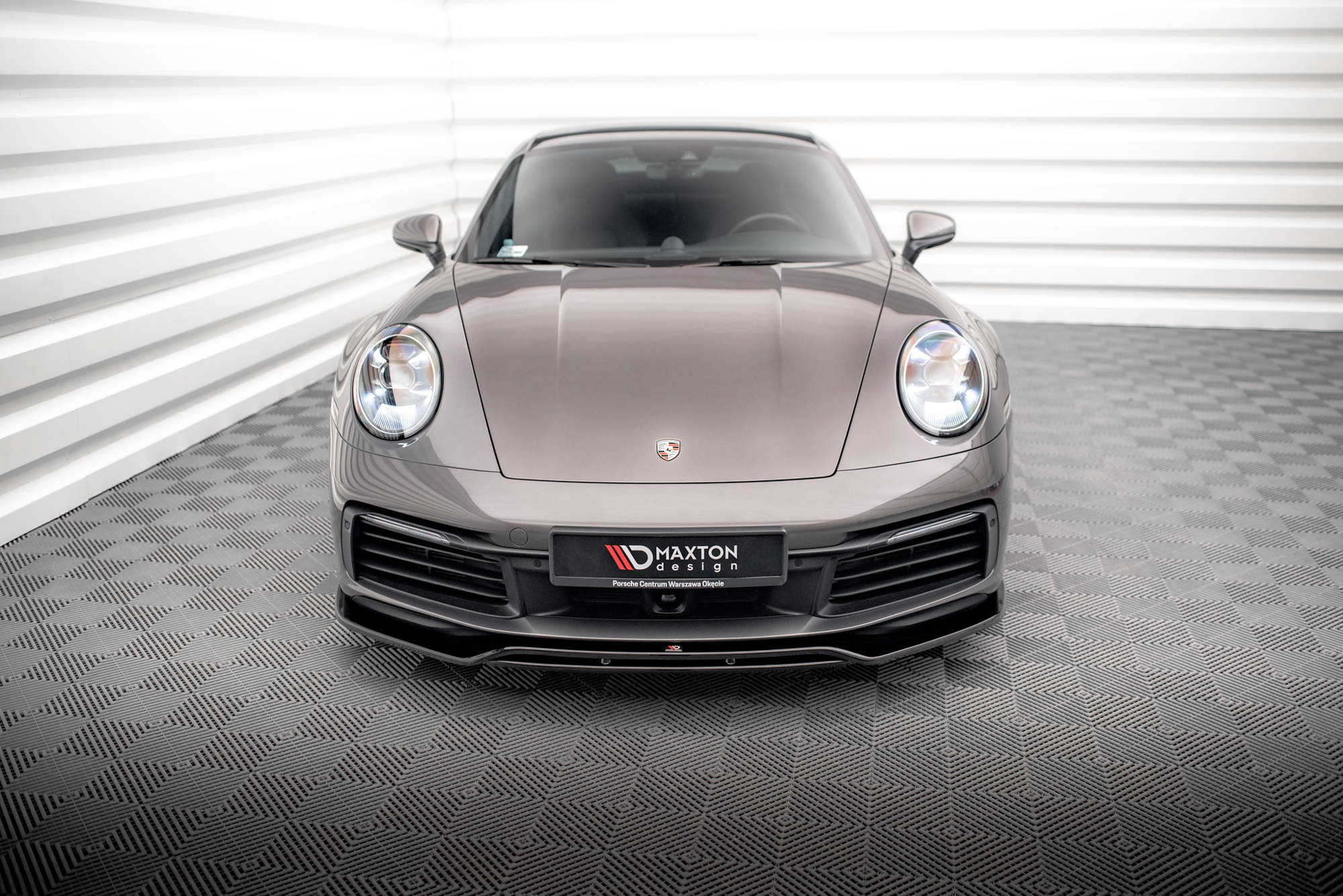 Front Splitter Porsche 911 Carrera 4S 992 - Image 3
