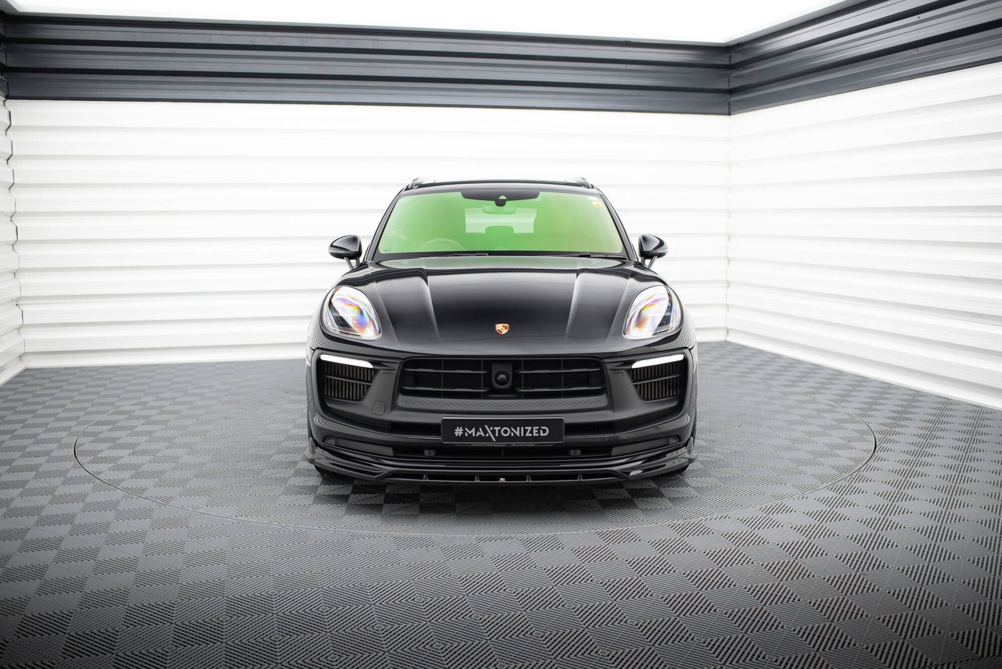 Front Splitter Porsche Macan GTS Mk1 Facelift 2 - Image 2