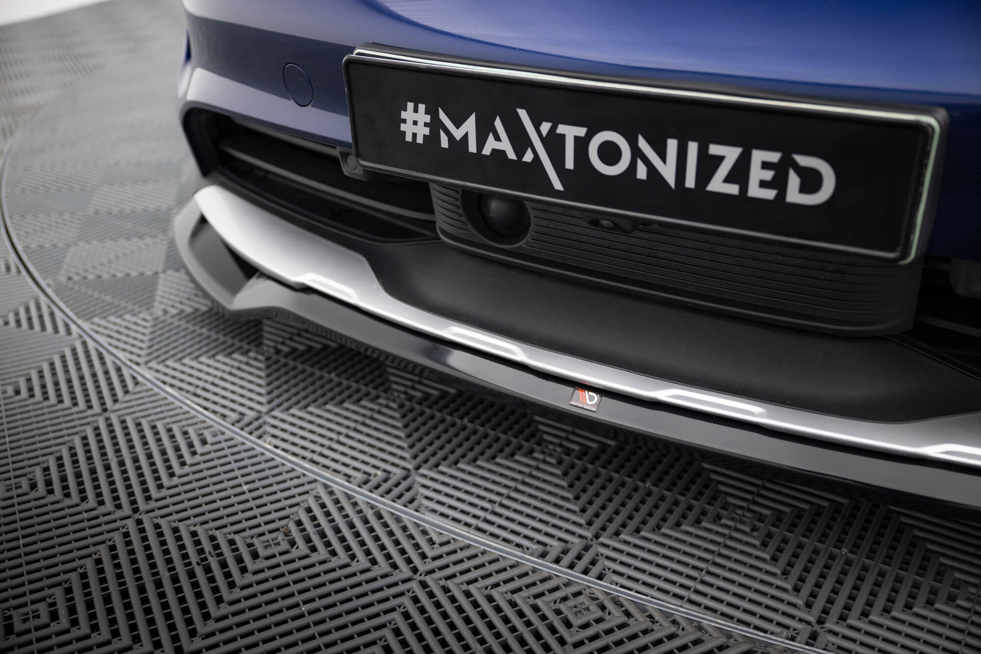 Front Splitter Porsche Taycan Cross Turismo 4S - Image 3