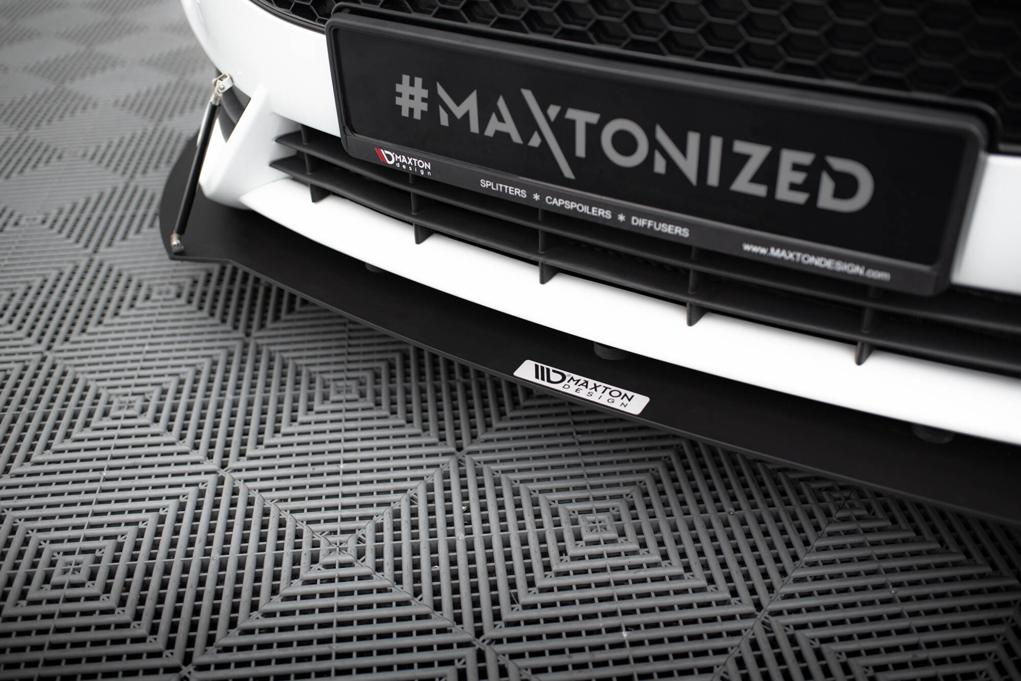 Front Splitter Racing V.1 Ford Fiesta ST Mk7 FL - Image 3